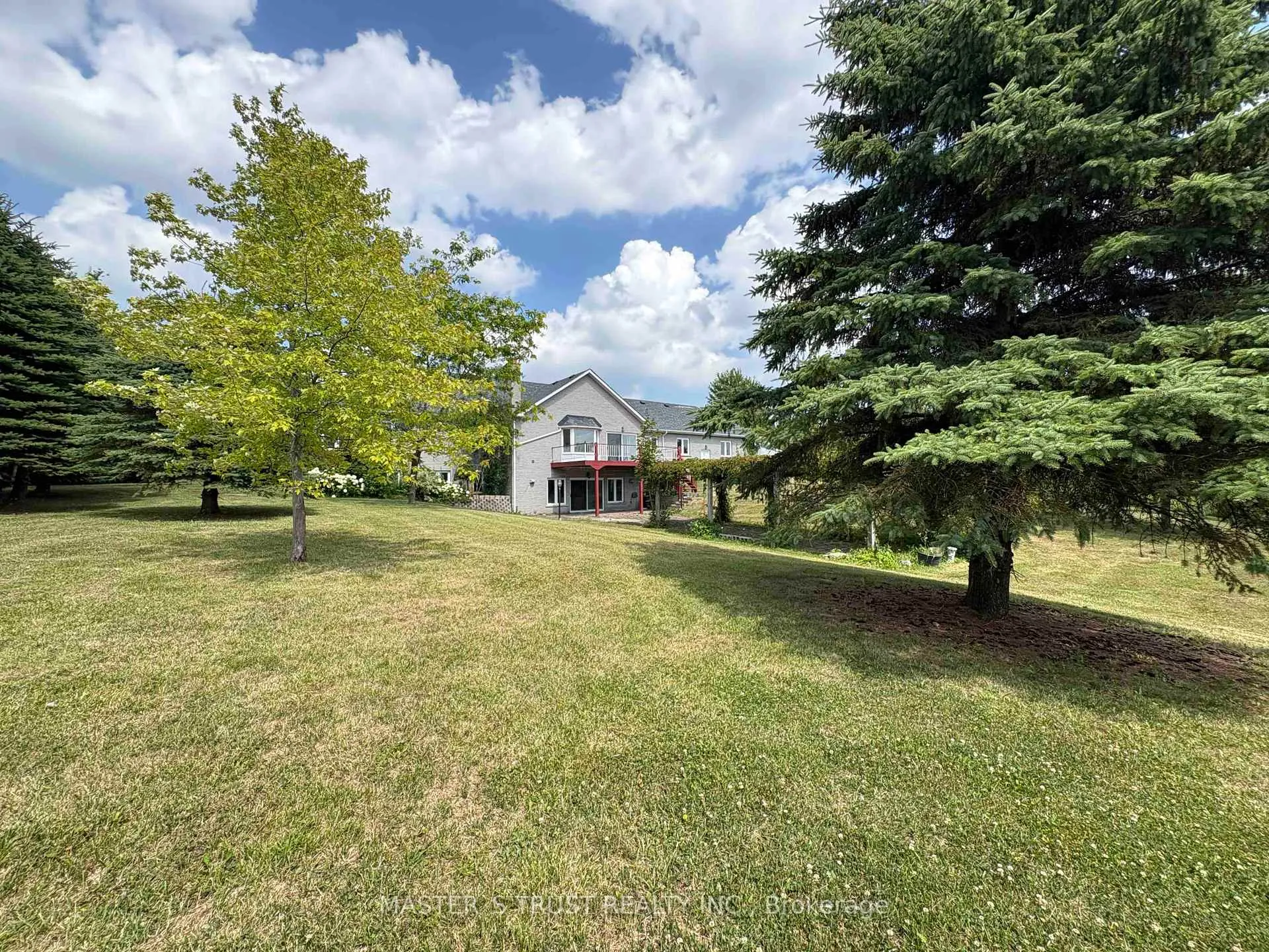 Photo 11 of 17 Ing Court, Aurora, Bayview Southeast — HOMEH