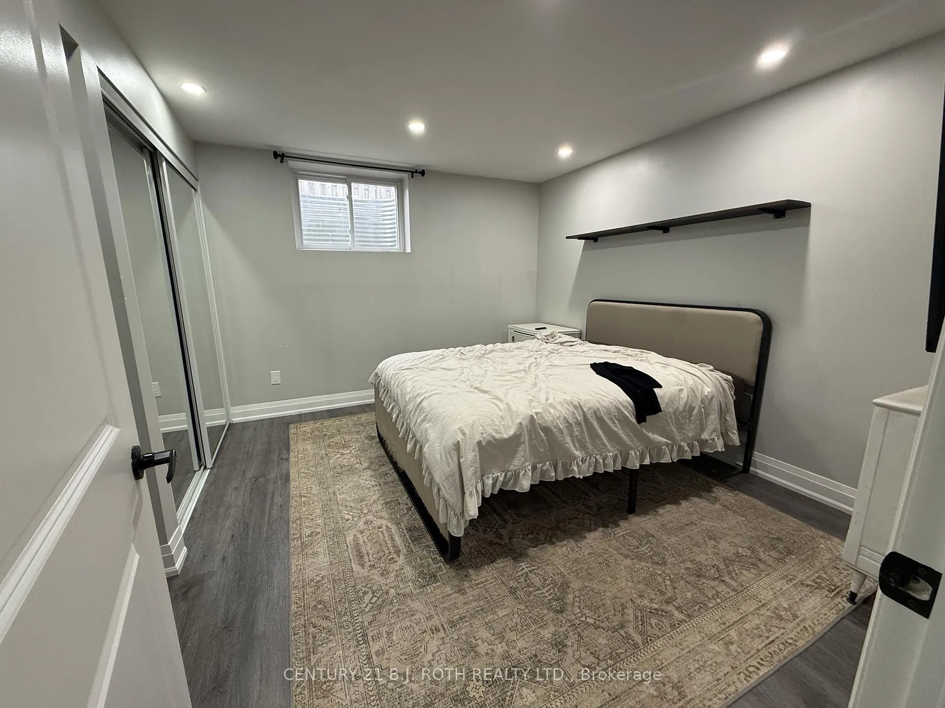Photo 7 of Unit UPPER UNIT, 56 Hickling Trail, Barrie, Grove East — HOMEH
