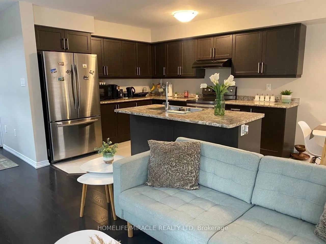 Photo 3 of 7740 White Pine Crescent, Niagara Falls, Brown — HOMEH