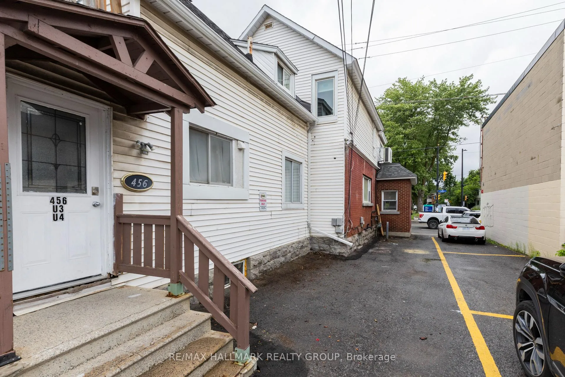 Photo 2 of Unit 4, 456 Bronson Avenue, Ottawa, West Centre Town — HOMEH