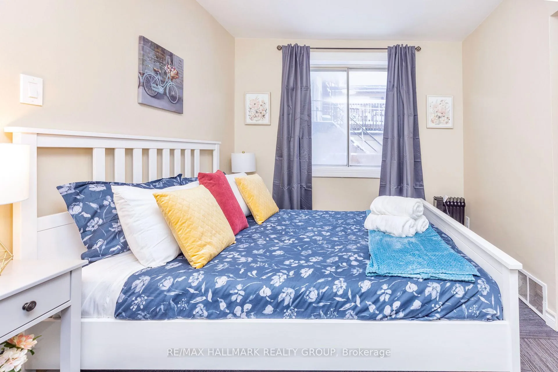 Photo 13 of Unit 4, 456 Bronson Avenue, Ottawa, West Centre Town — HOMEH