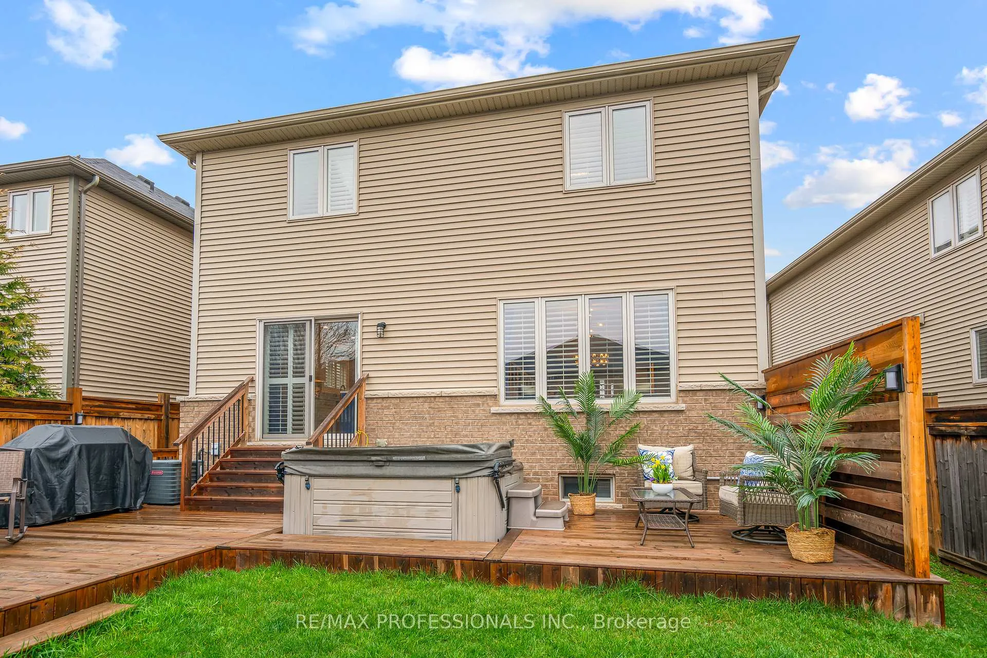 Photo 6 of 4348 Dennis Avenue, Lincoln, Beamsville — HOMEH