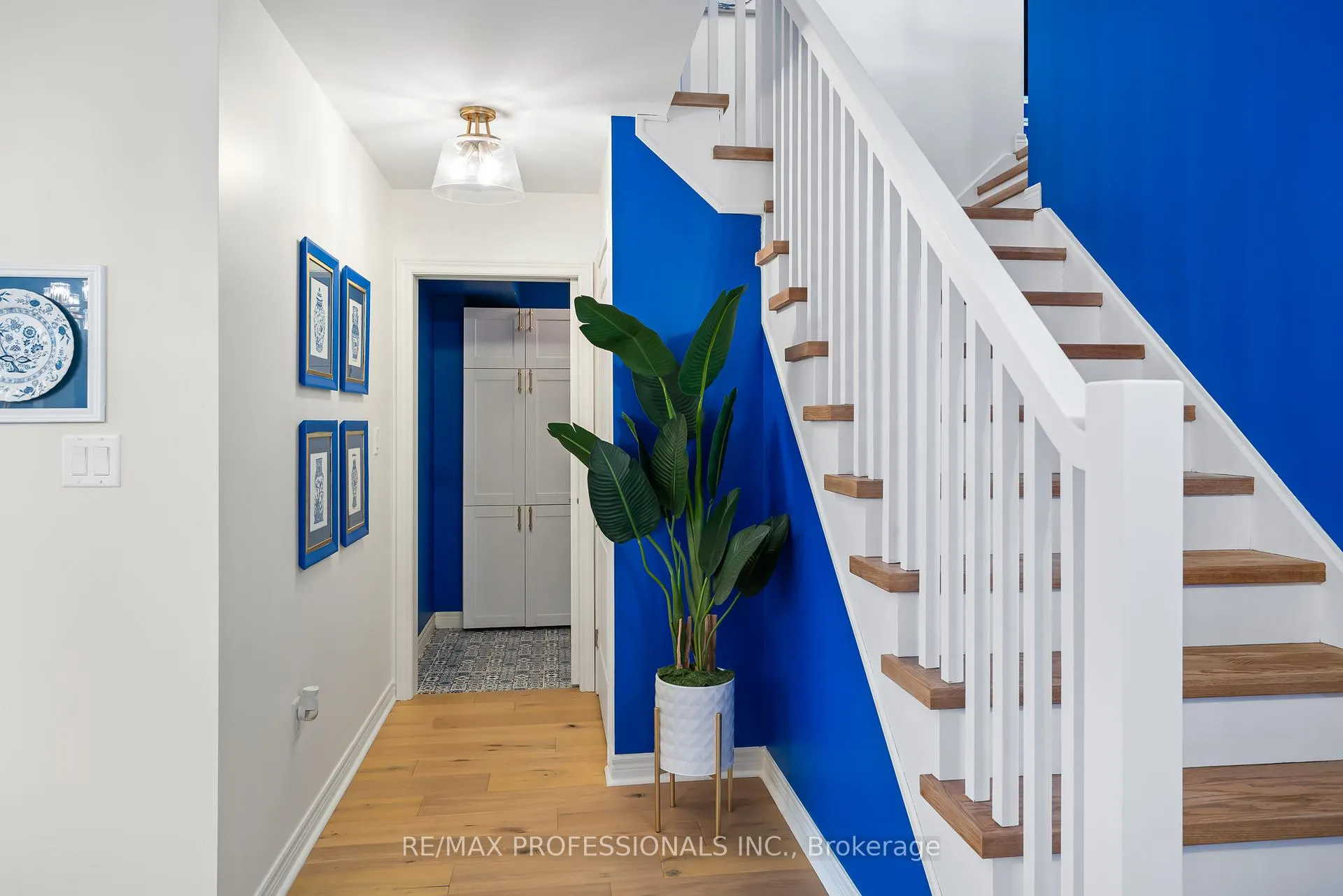 Photo 10 of 4348 Dennis Avenue, Lincoln, Beamsville — HOMEH