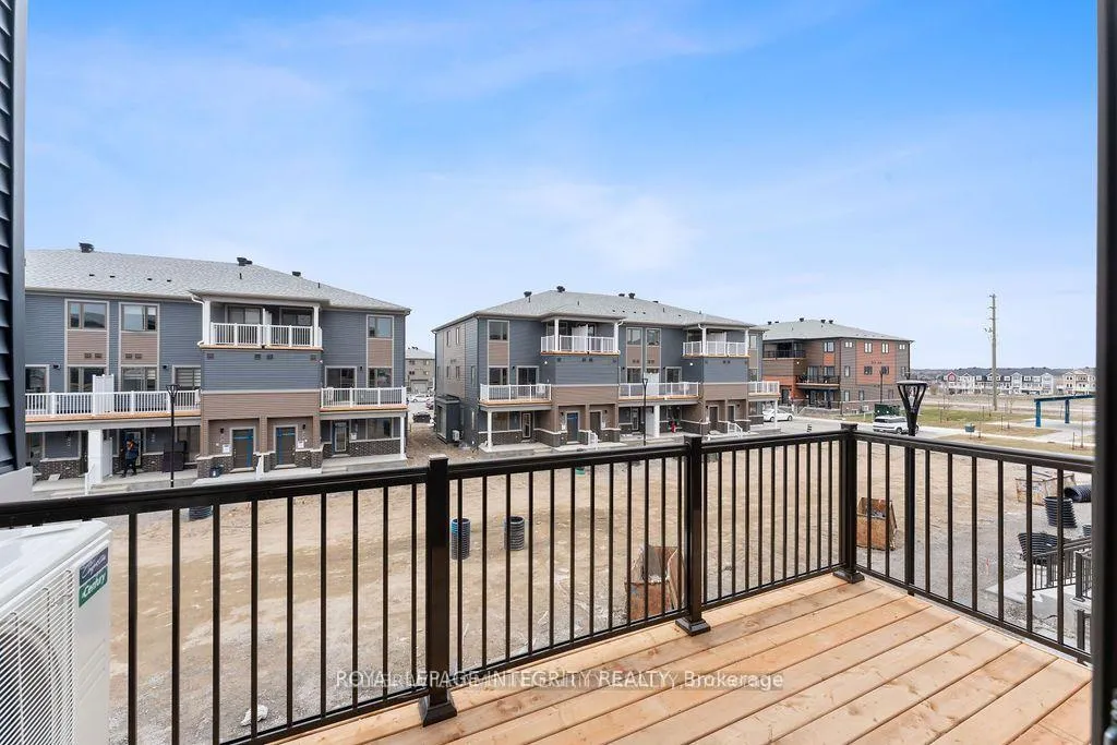 Photo 14 of 310 Lillian Freiman Private, Ottawa, Barrhaven - Half Moon Bay — HOMEH