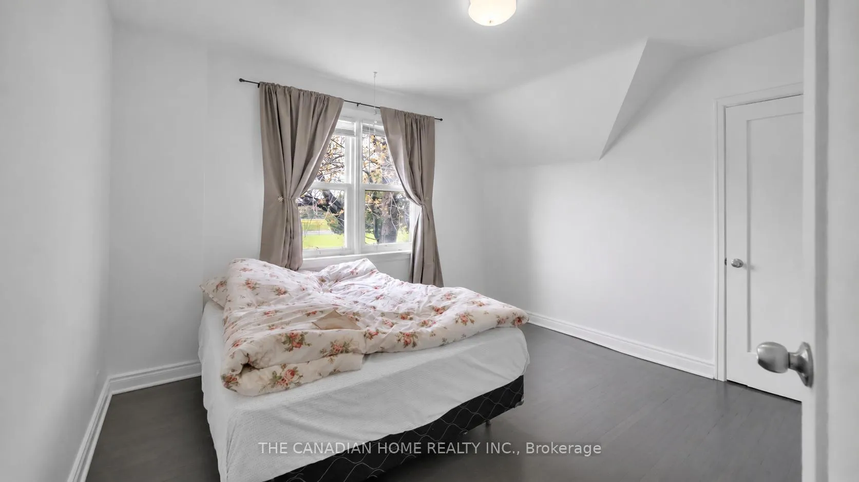 Photo 16 of 87 West 5TH Street, Hamilton, Southam — HOMEH