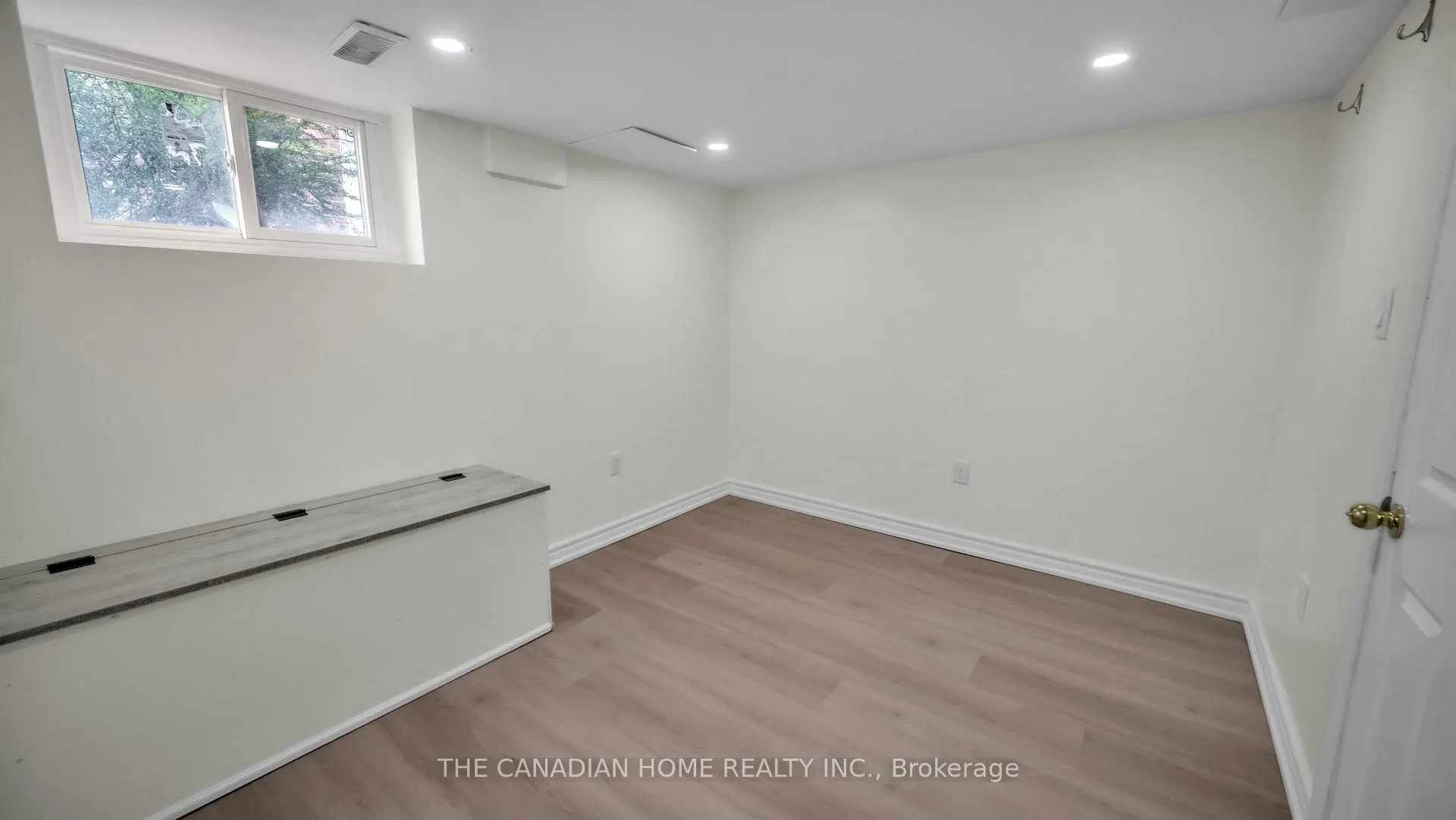 Photo 21 of 87 West 5TH Street, Hamilton, Southam — HOMEH