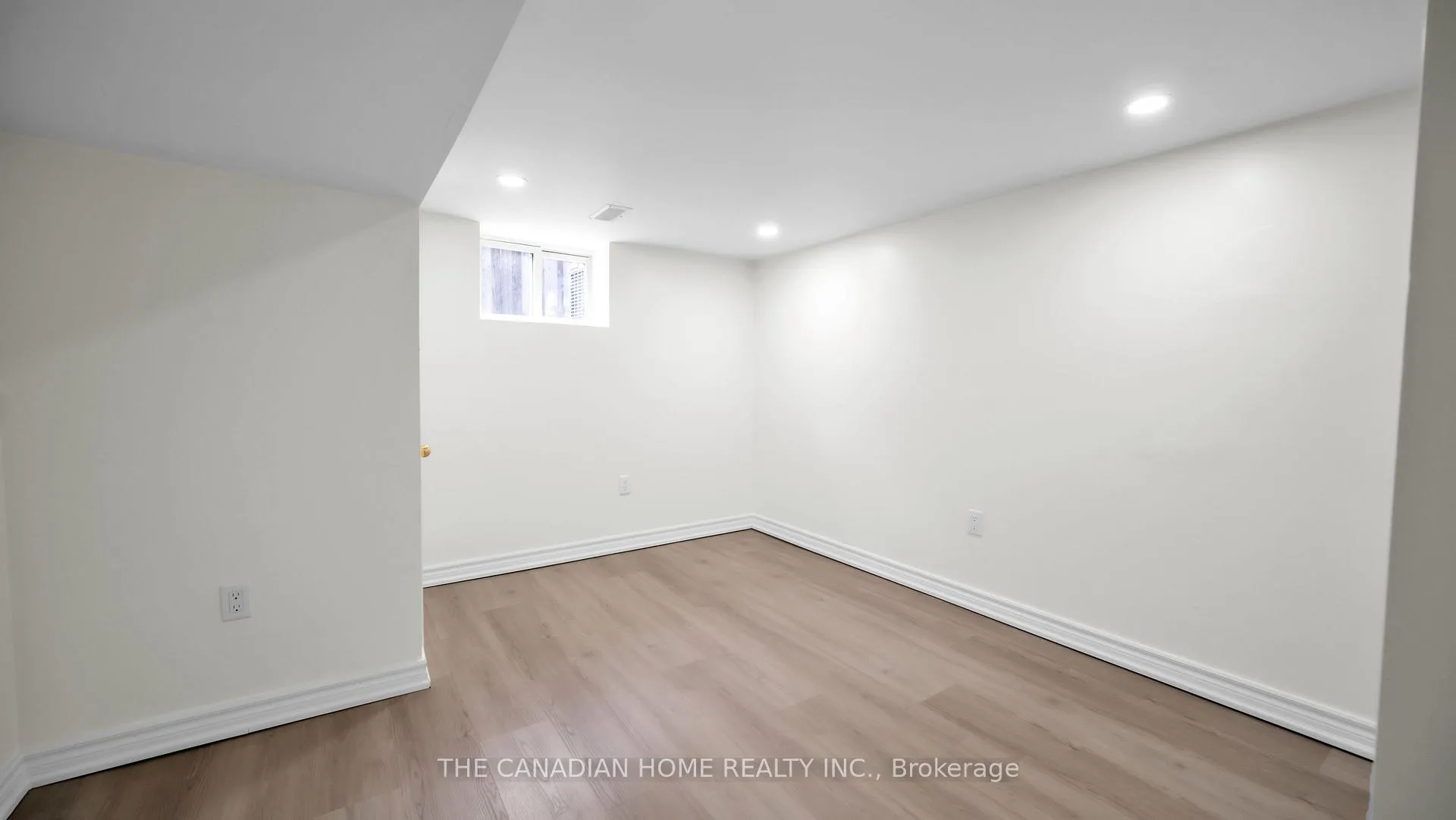 Photo 22 of 87 West 5TH Street, Hamilton, Southam — HOMEH