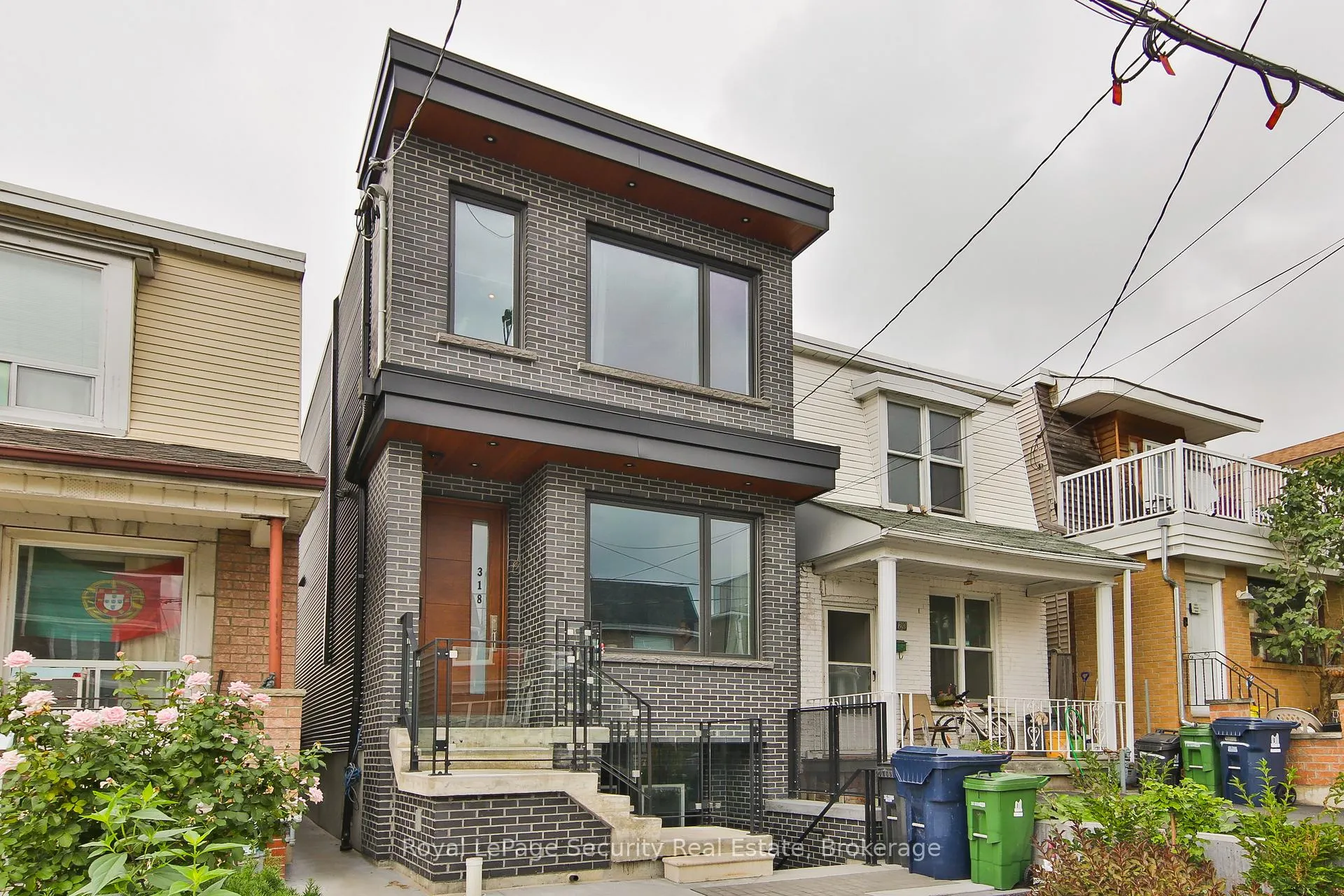 Photo 1 of 318 Boon Avenue, Toronto, Caledonia-Fairbank — HOMEH