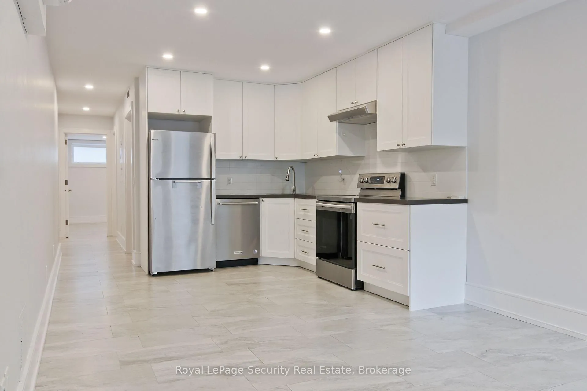 Photo 4 of 318 Boon Avenue, Toronto, Caledonia-Fairbank — HOMEH