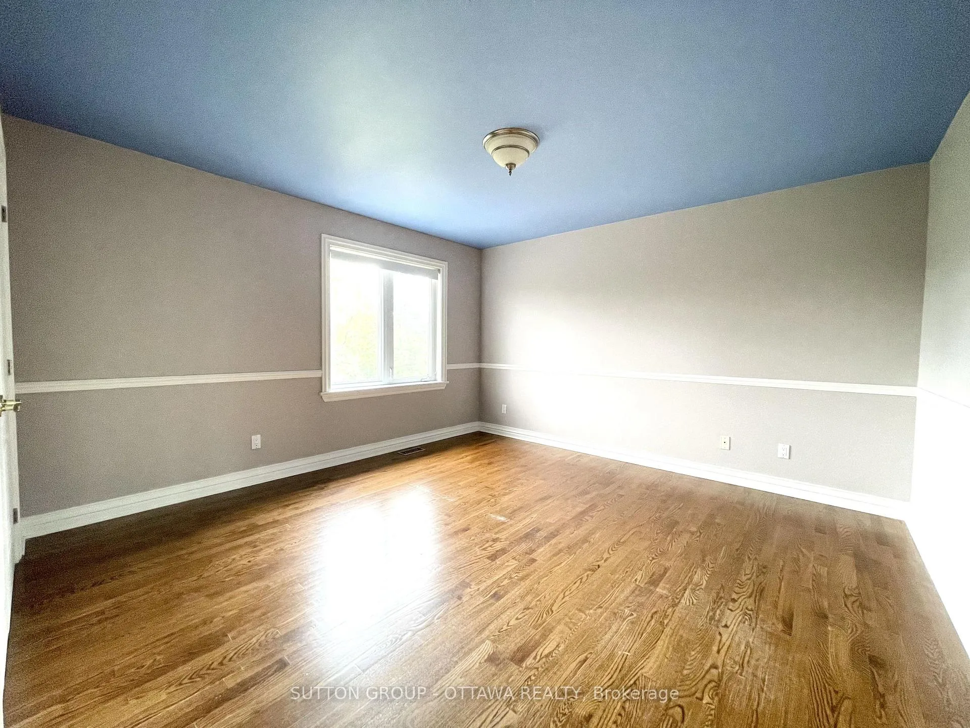 Photo 18 of 1520 Arnhem Street, Ottawa, Carleton Heights — HOMEH