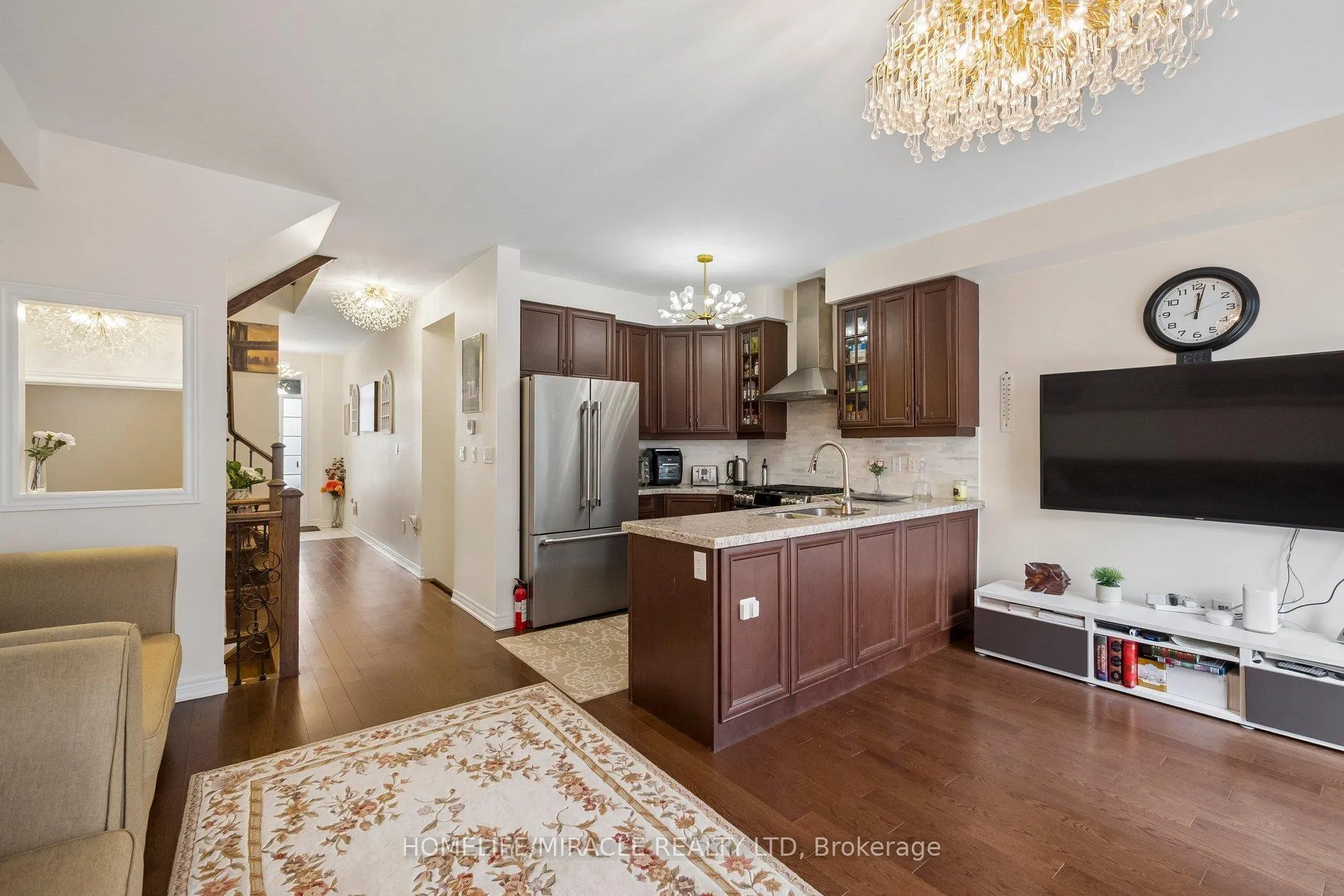 Photo 12 of 25 True Blue Crescent, Caledon, Bolton East — HOMEH