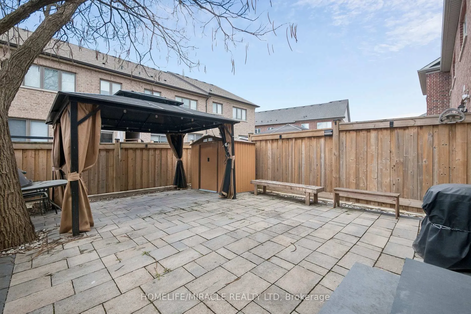 Photo 48 of 25 True Blue Crescent, Caledon, Bolton East — HOMEH