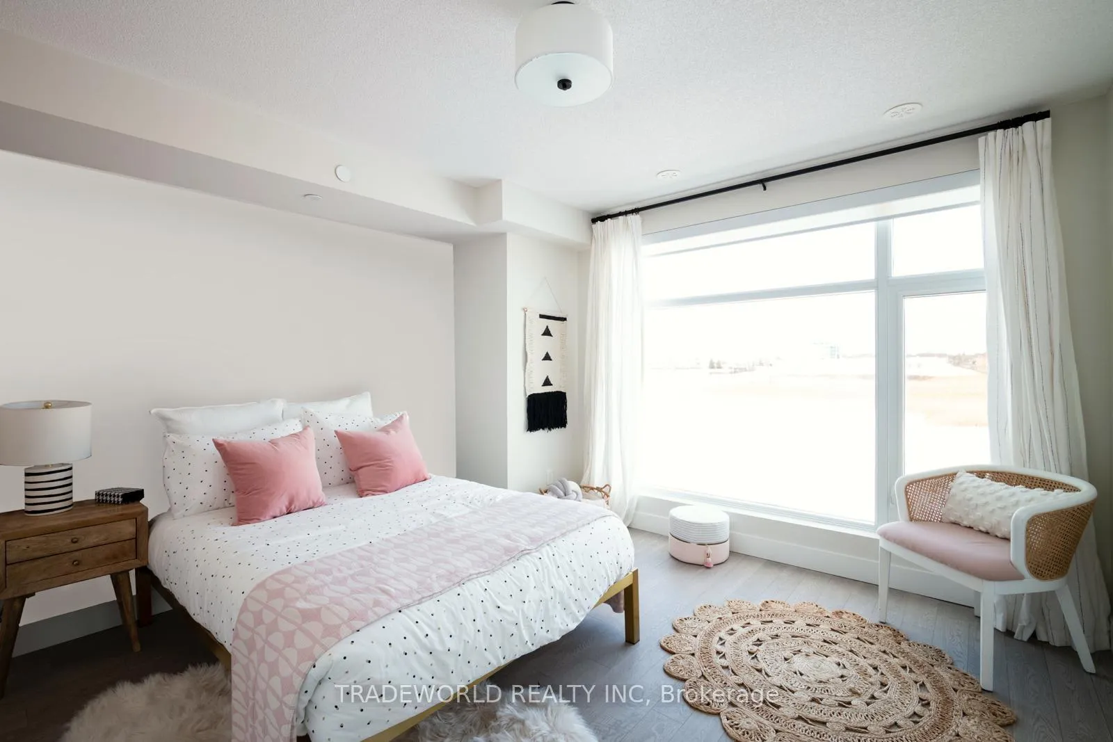Photo 5 of Unit 53, 200 Malta Avenue, Brampton, Fletcher's Creek South — HOMEH