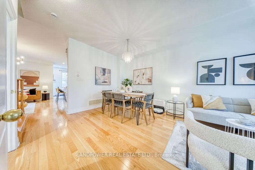 Photo 7 of 125 Yale Lane, Markham, Cornell — HOMEH