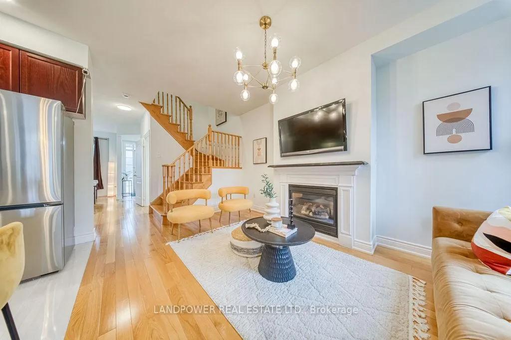 Photo 13 of 125 Yale Lane, Markham, Cornell — HOMEH