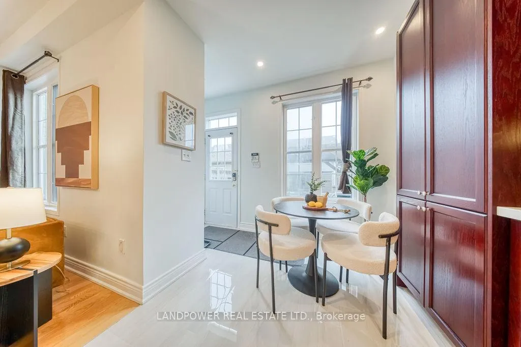 Photo 19 of 125 Yale Lane, Markham, Cornell — HOMEH