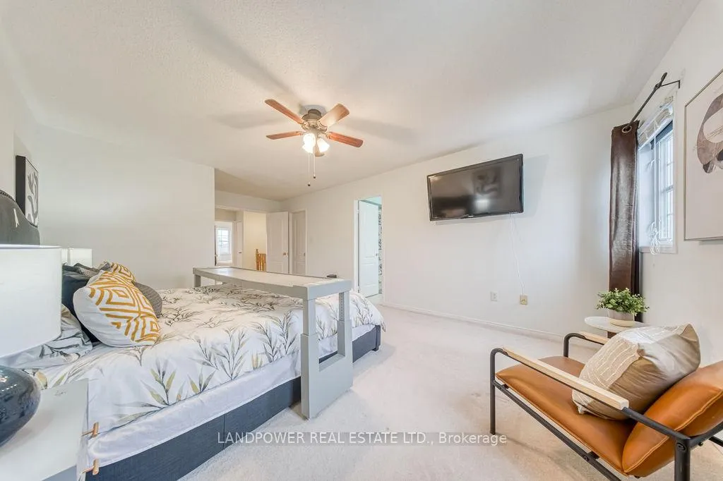 Photo 26 of 125 Yale Lane, Markham, Cornell — HOMEH