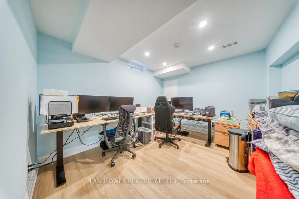 Photo 38 of 125 Yale Lane, Markham, Cornell — HOMEH