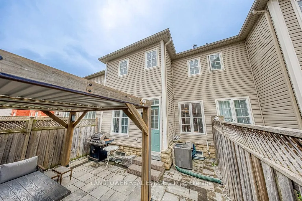 Photo 42 of 125 Yale Lane, Markham, Cornell — HOMEH