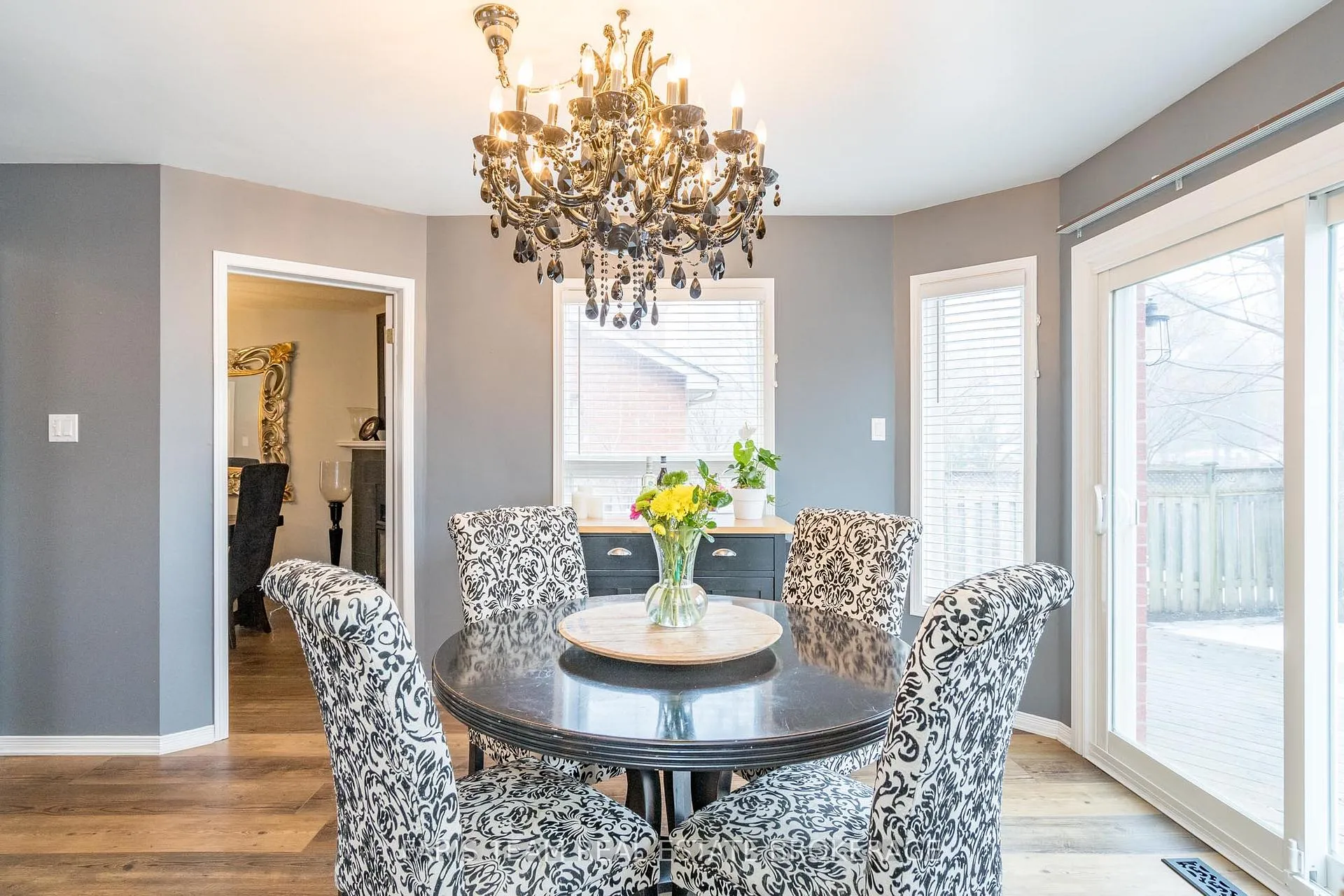 Photo 10 of 31 Etherington Crescent, Barrie, West Bayfield — HOMEH