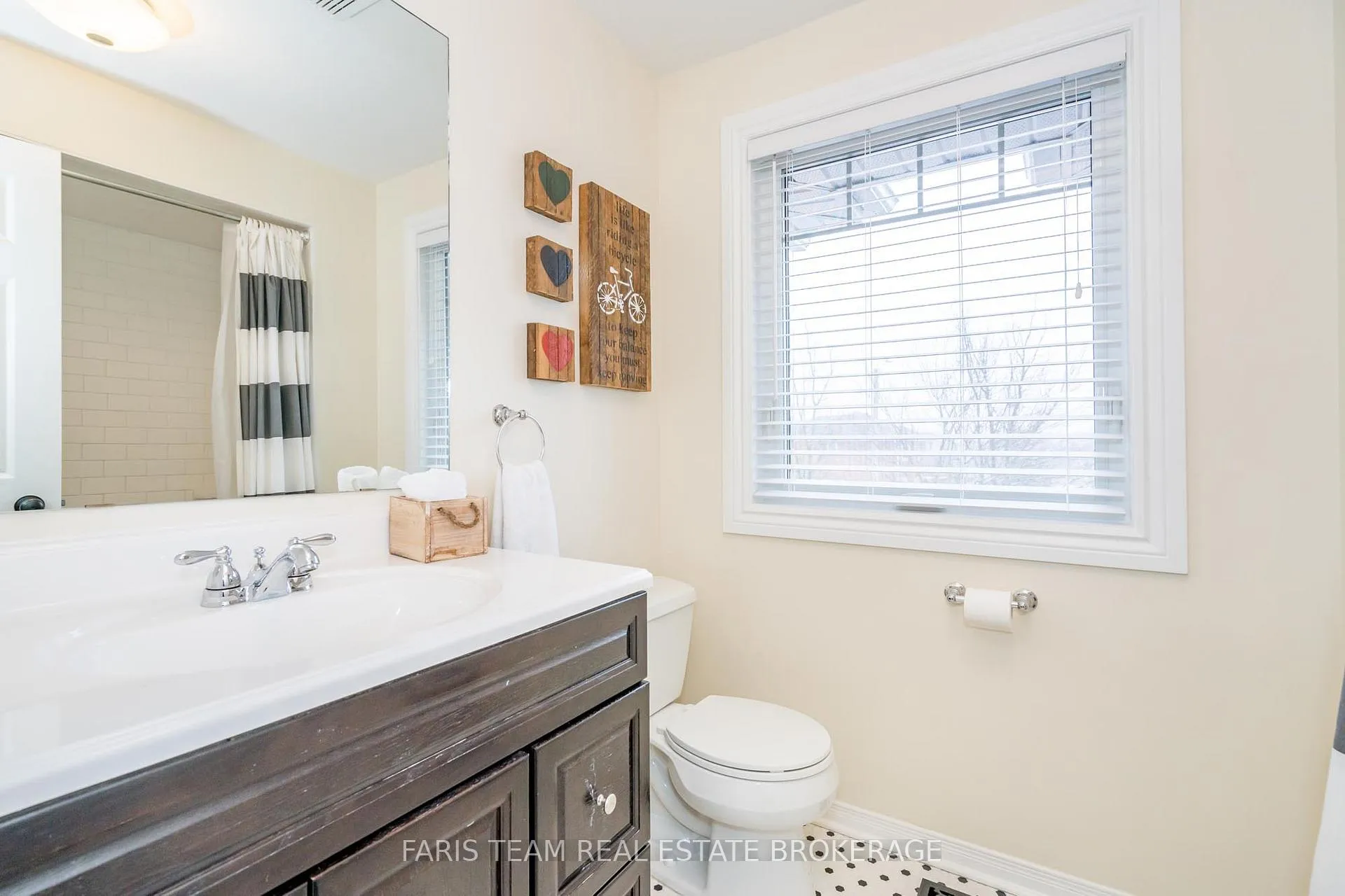 Photo 28 of 31 Etherington Crescent, Barrie, West Bayfield — HOMEH