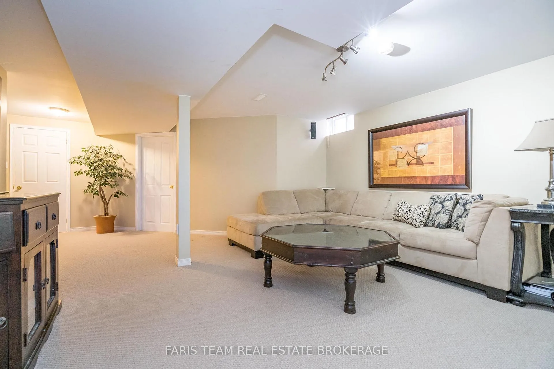 Photo 30 of 31 Etherington Crescent, Barrie, West Bayfield — HOMEH