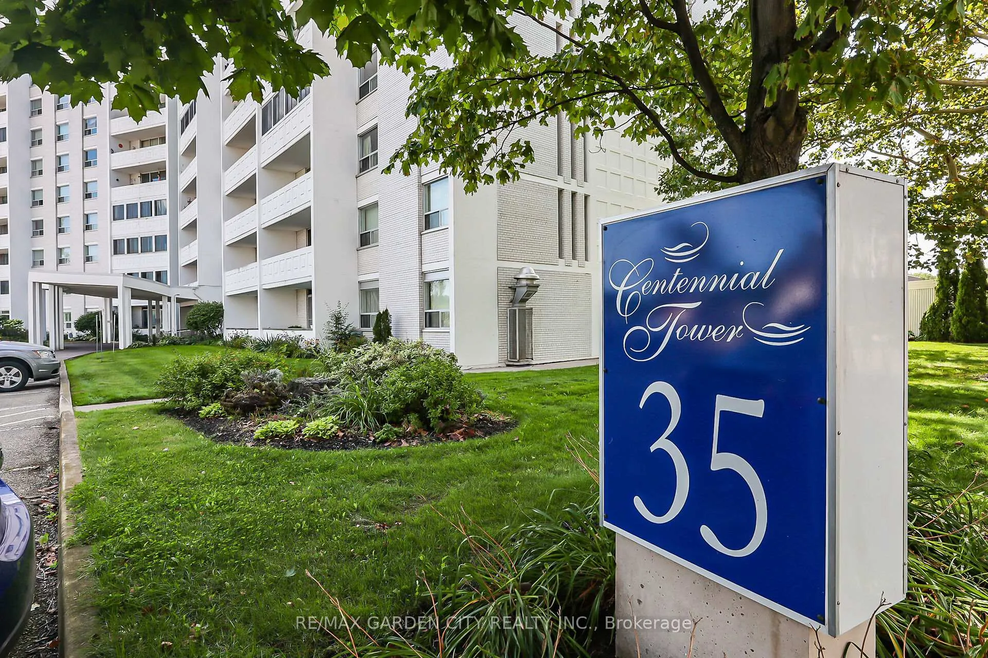 Photo of Unit 106, 35 Towering Heights Boulevard