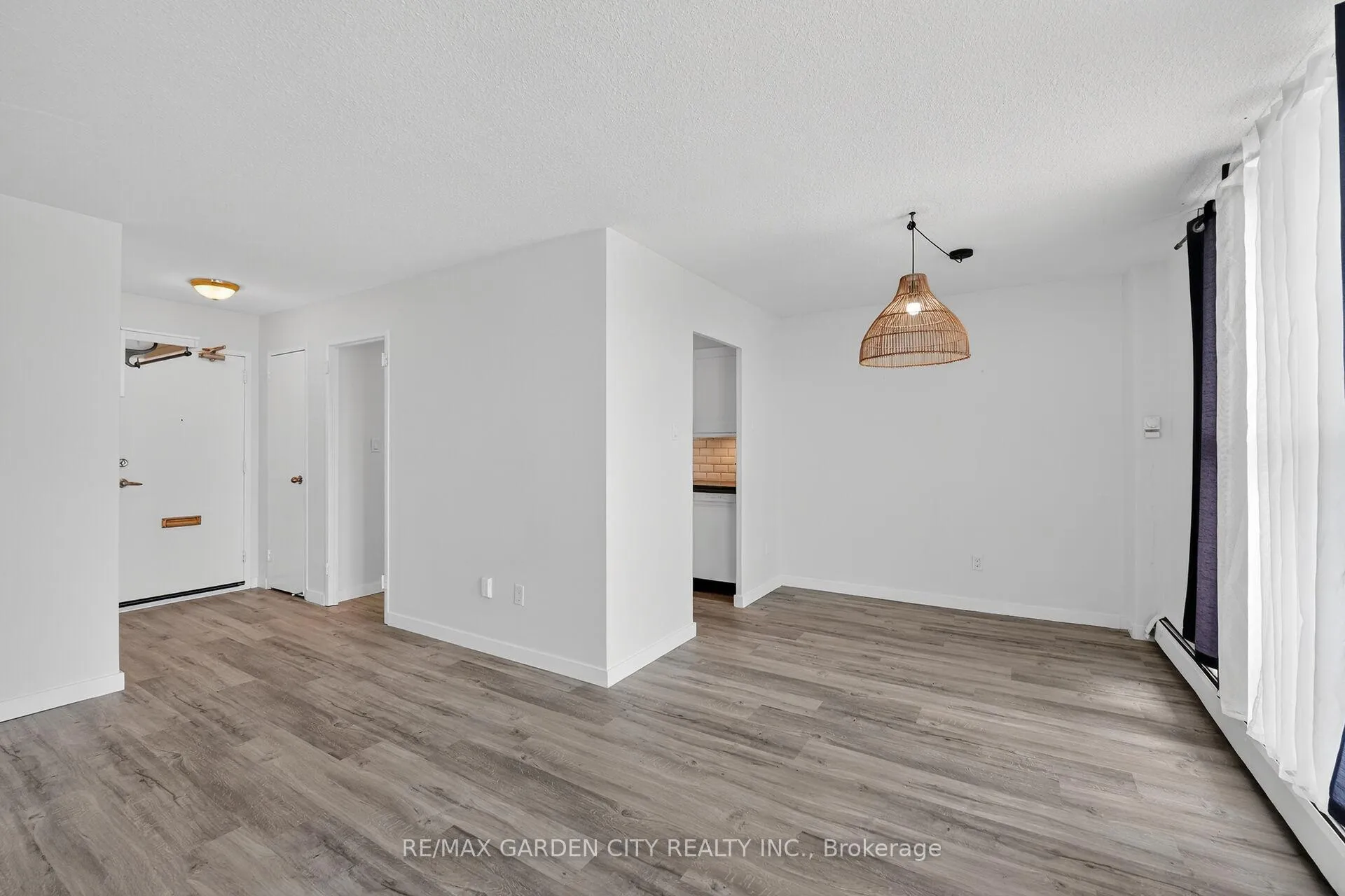 Photo 7 of Unit 106, 35 Towering Heights Boulevard, St. Catharines, Glendale/Glenridge — HOMEH