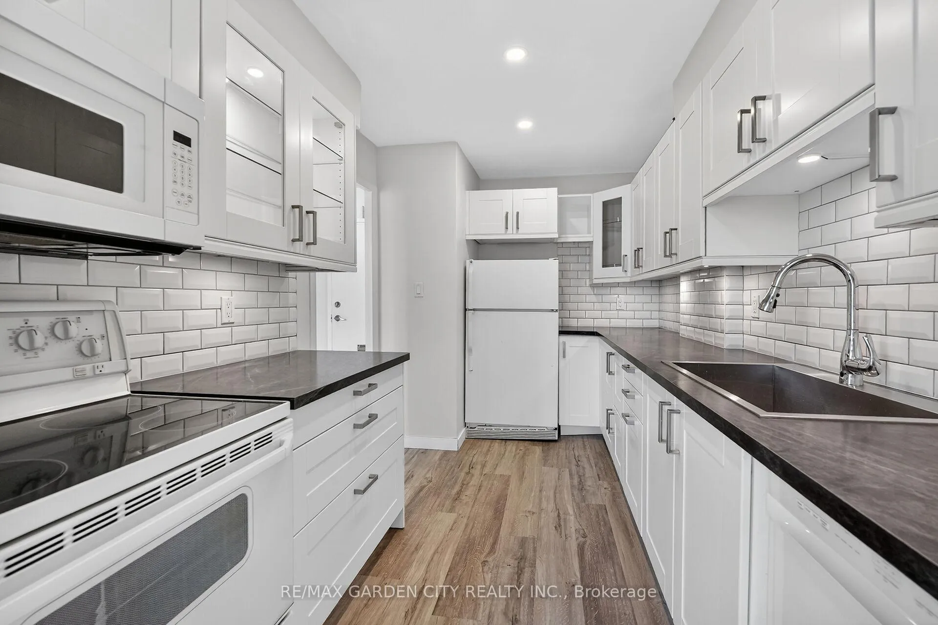 Photo 12 of Unit 106, 35 Towering Heights Boulevard, St. Catharines, Glendale/Glenridge — HOMEH