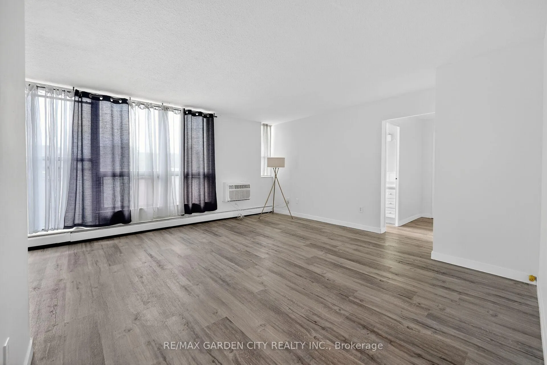 Photo 15 of Unit 106, 35 Towering Heights Boulevard, St. Catharines, Glendale/Glenridge — HOMEH