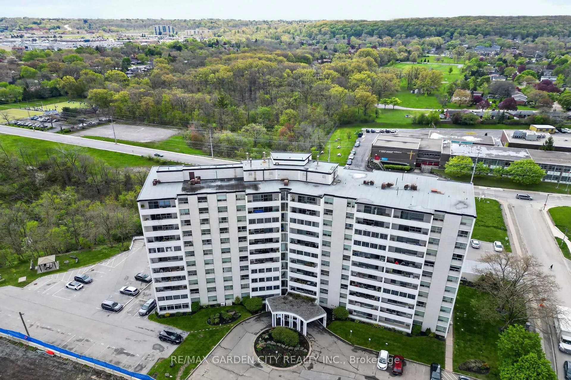 Photo 22 of Unit 106, 35 Towering Heights Boulevard, St. Catharines, Glendale/Glenridge — HOMEH