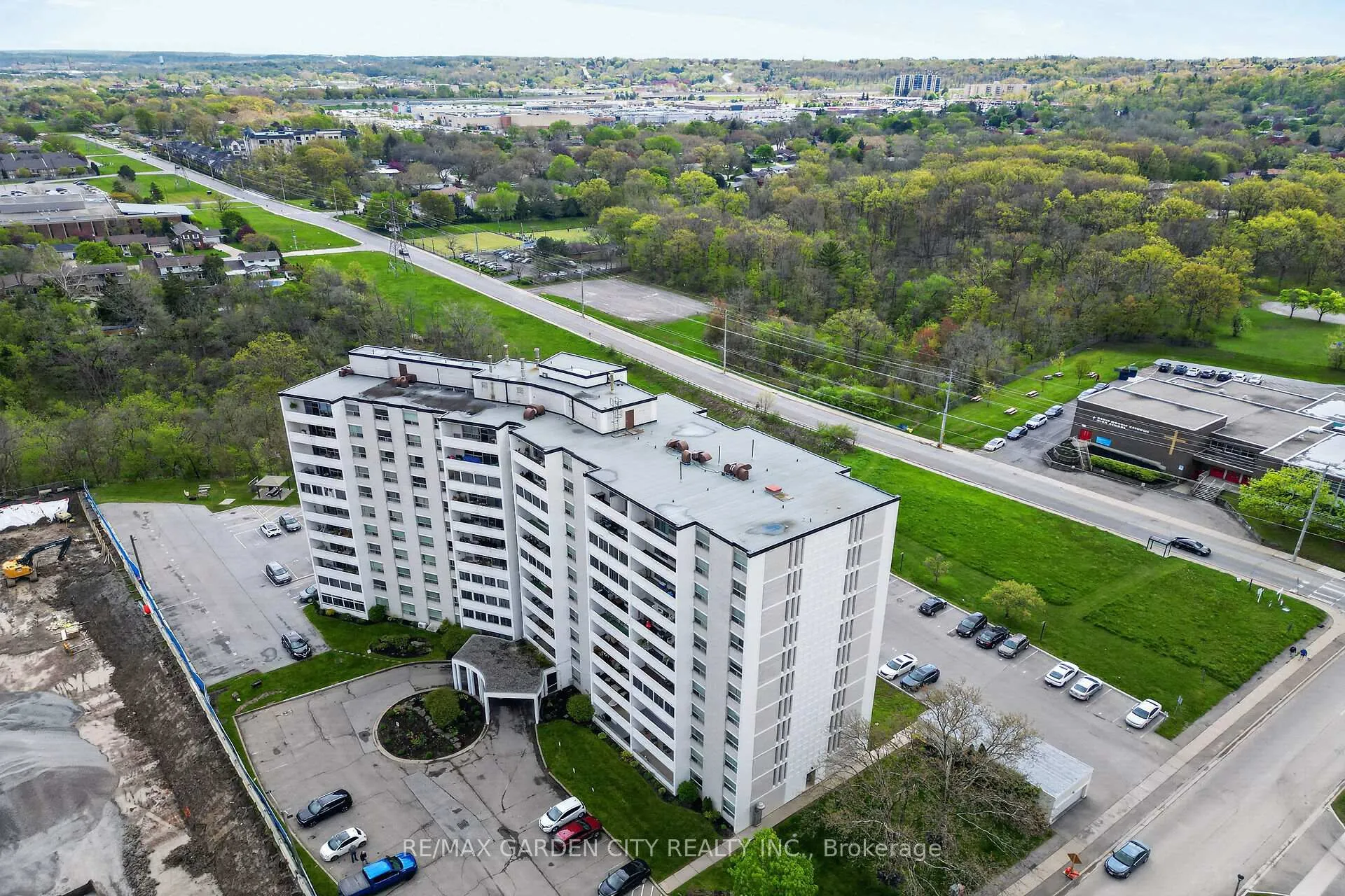 Photo 23 of Unit 106, 35 Towering Heights Boulevard, St. Catharines, Glendale/Glenridge — HOMEH