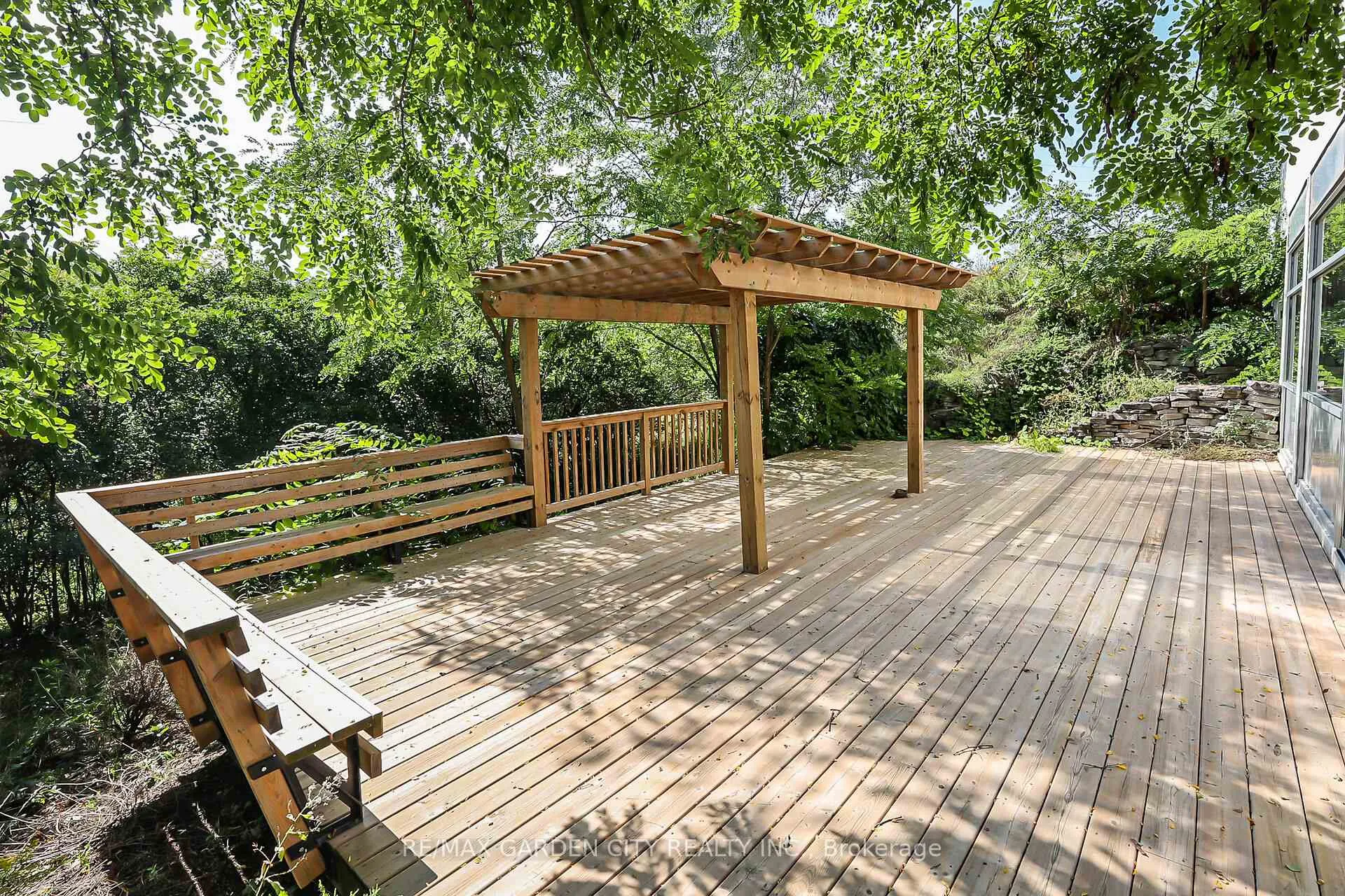 Photo 32 of Unit 106, 35 Towering Heights Boulevard, St. Catharines, Glendale/Glenridge — HOMEH