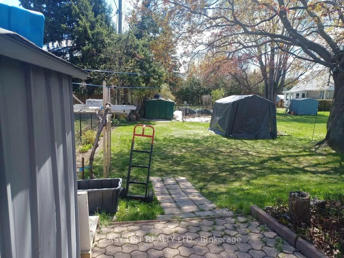 Photo 3 of 2218 Iris Street, Ottawa, Bel Air Park — HOMEH