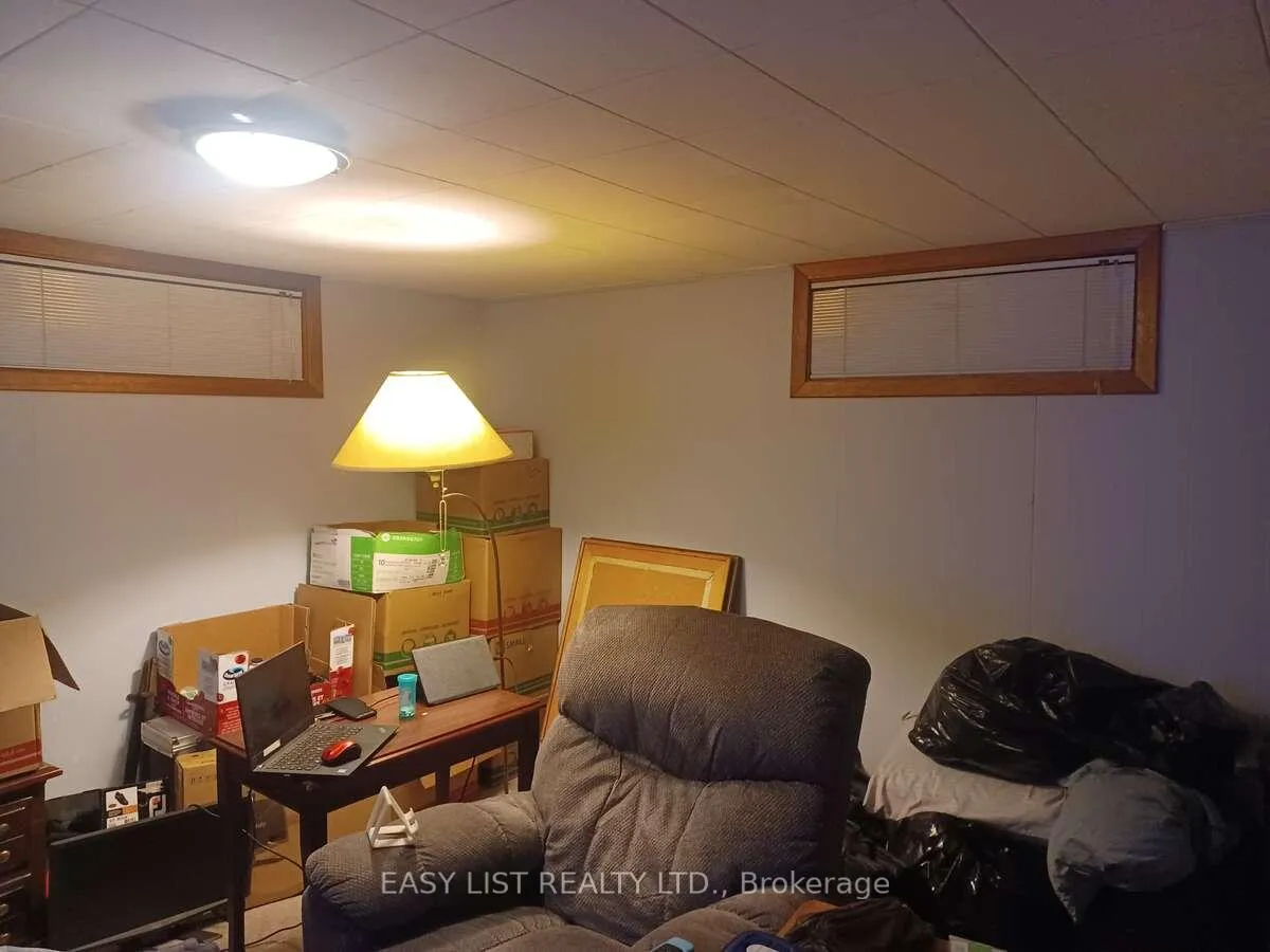 Photo 6 of 2218 Iris Street, Ottawa, Bel Air Park — HOMEH