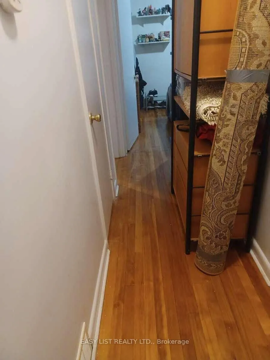 Photo 10 of 2218 Iris Street, Ottawa, Bel Air Park — HOMEH