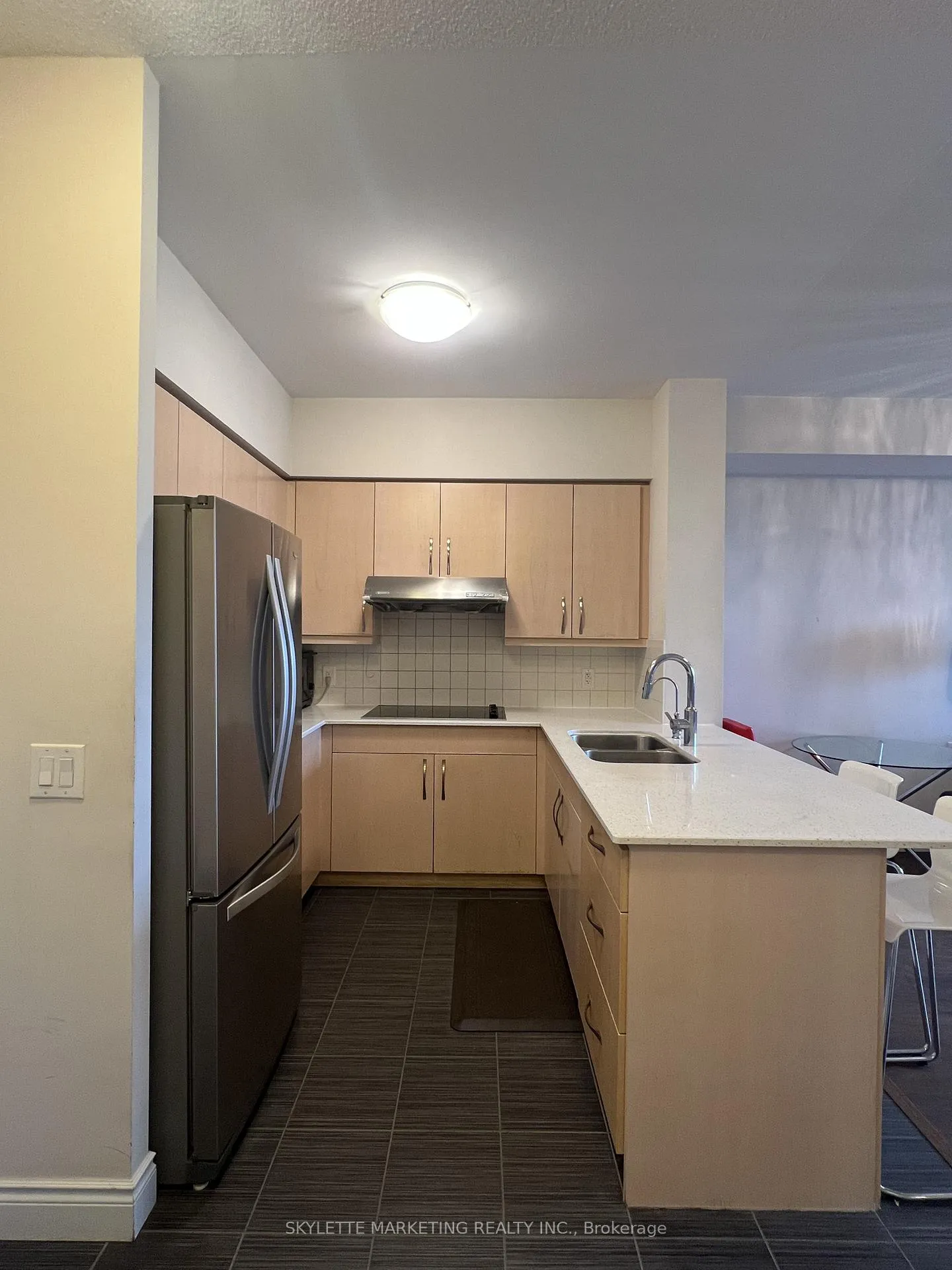 Photo 9 of Unit 201, 1 Sun Yat Sen Avenue, Markham, Milliken Mills East — HOMEH