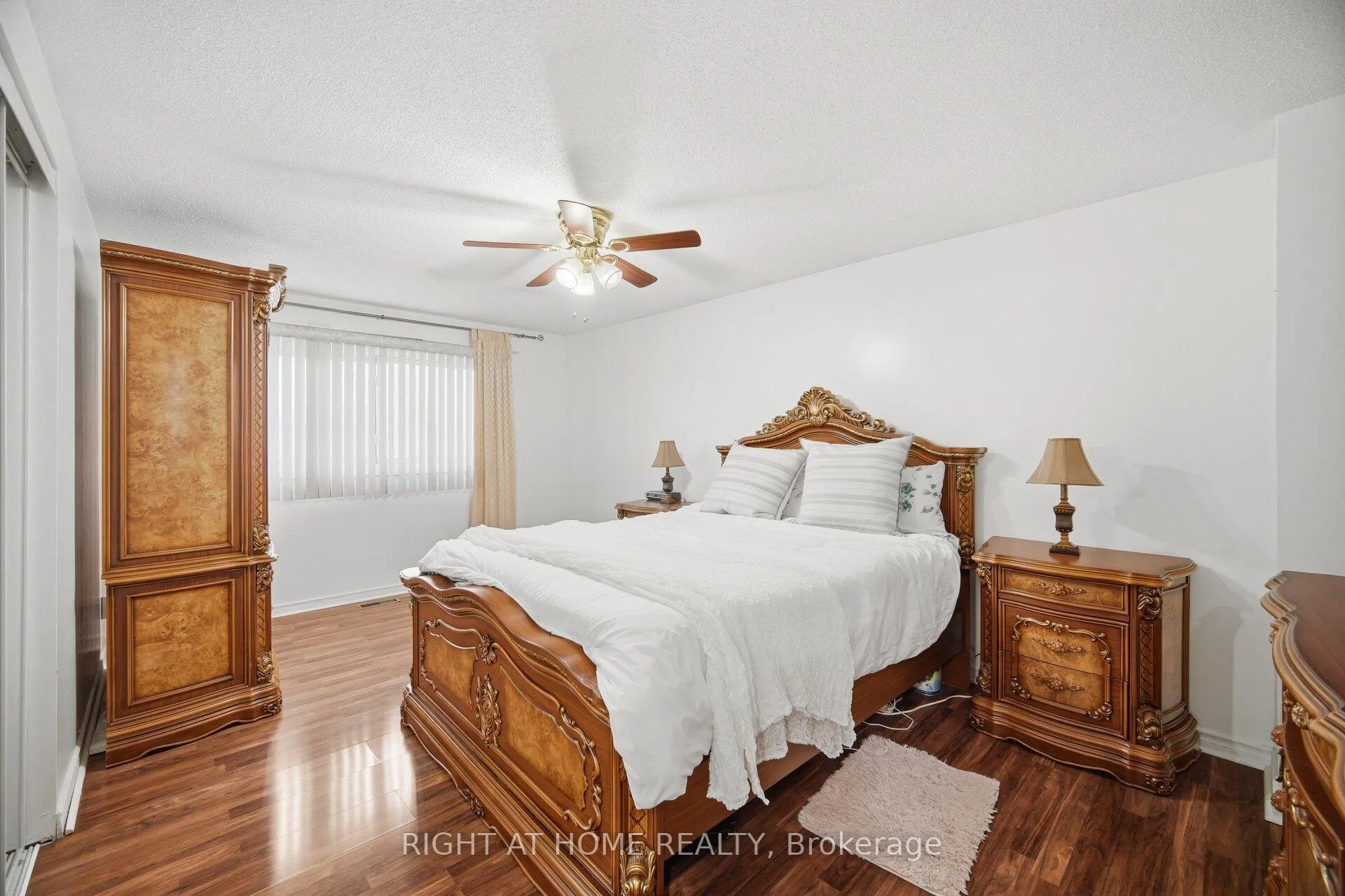 Photo 25 of 18 Mercedes Drive, Etobicoke, Mount Olive-Silverstone-Jamestown — HOMEH