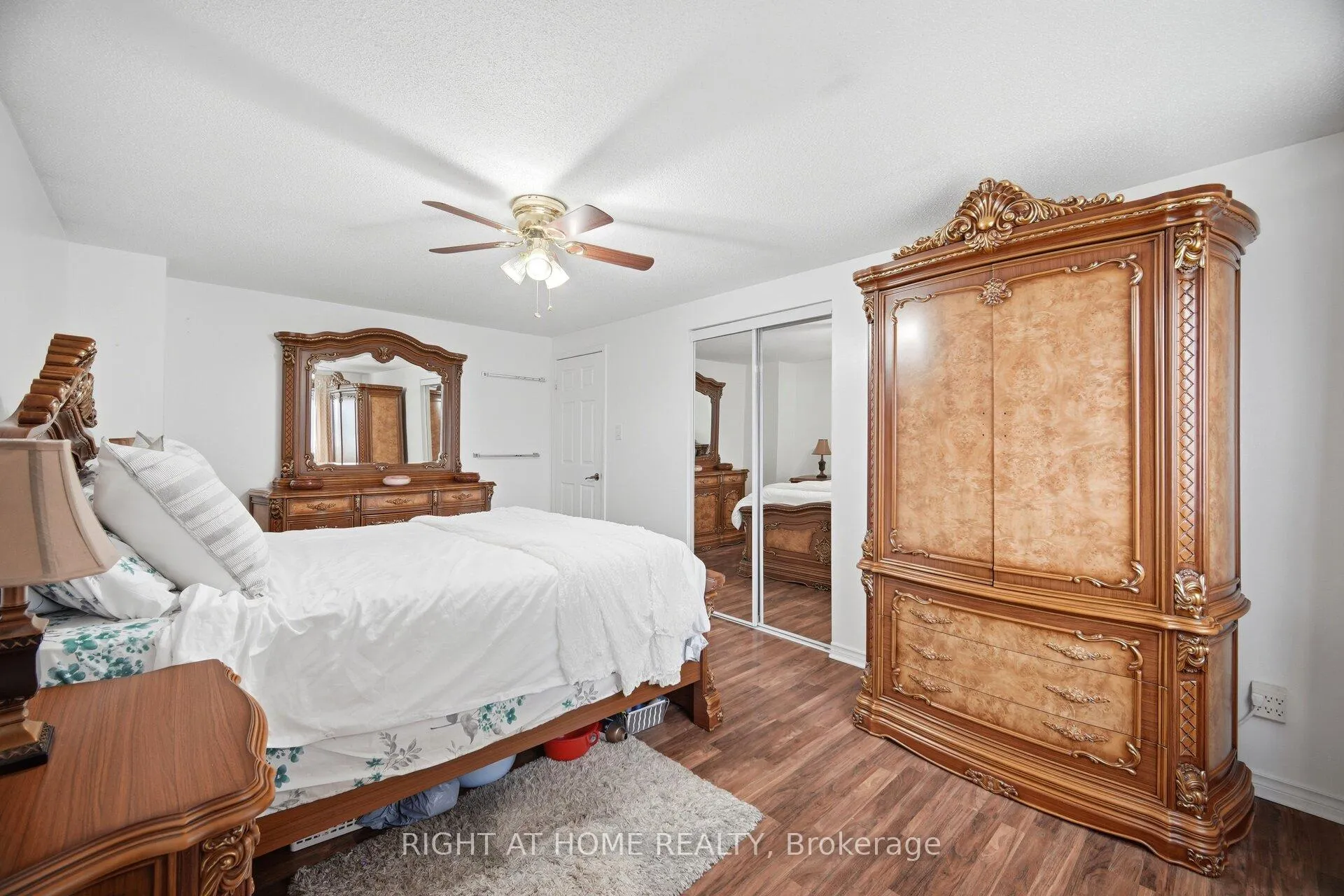 Photo 27 of 18 Mercedes Drive, Etobicoke, Mount Olive-Silverstone-Jamestown — HOMEH