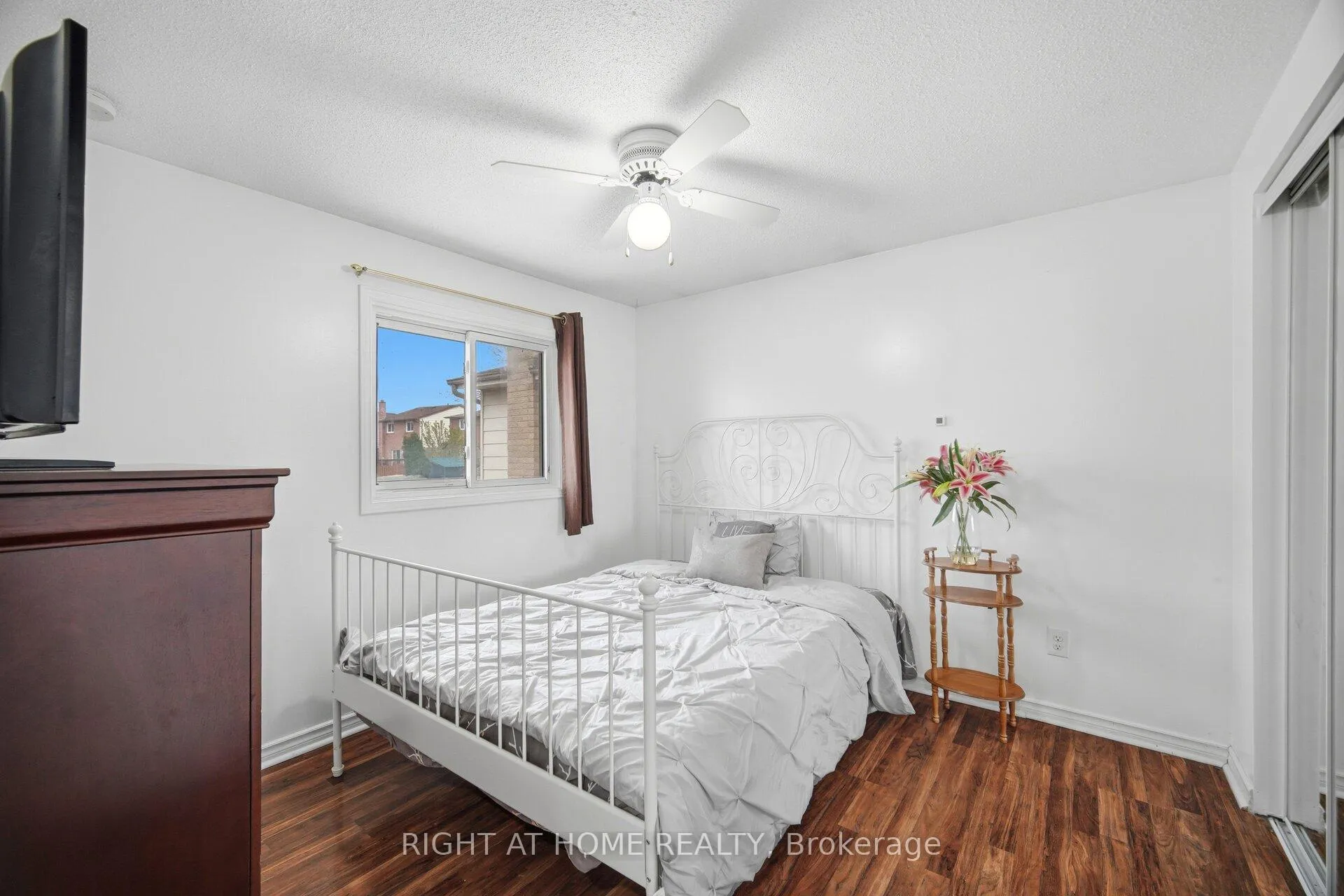 Photo 30 of 18 Mercedes Drive, Etobicoke, Mount Olive-Silverstone-Jamestown — HOMEH