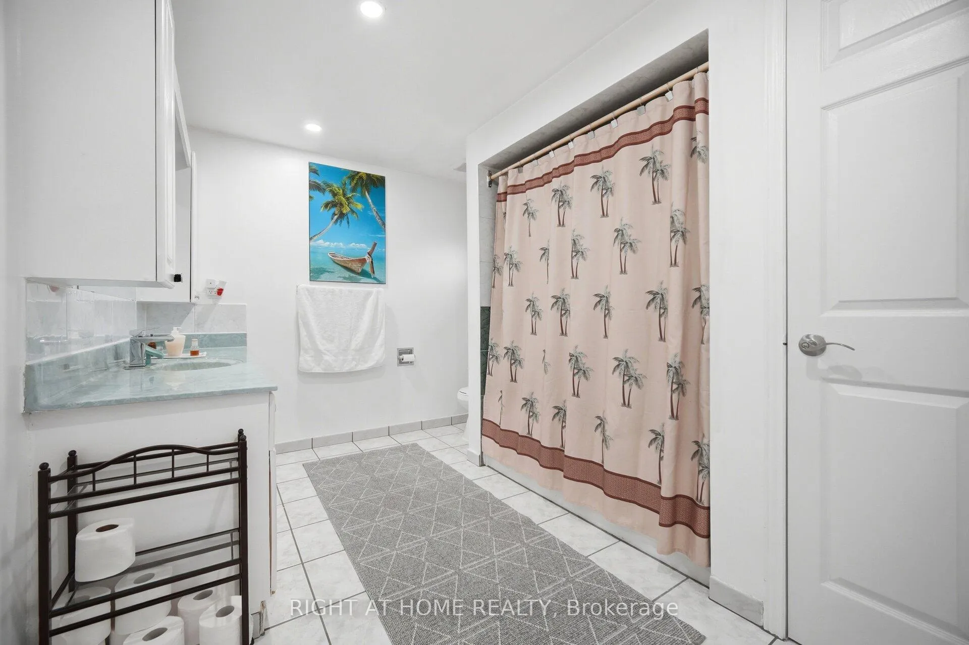 Photo 32 of 18 Mercedes Drive, Etobicoke, Mount Olive-Silverstone-Jamestown — HOMEH