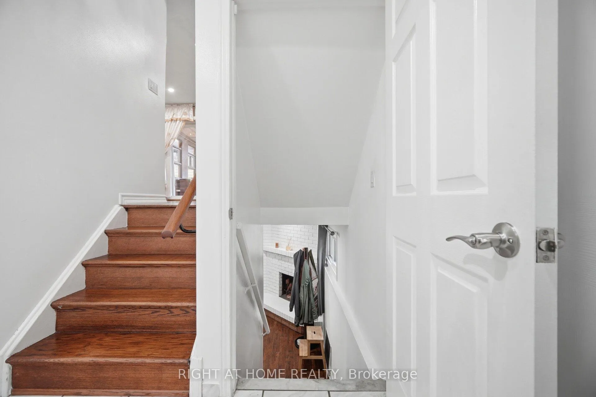 Photo 34 of 18 Mercedes Drive, Etobicoke, Mount Olive-Silverstone-Jamestown — HOMEH