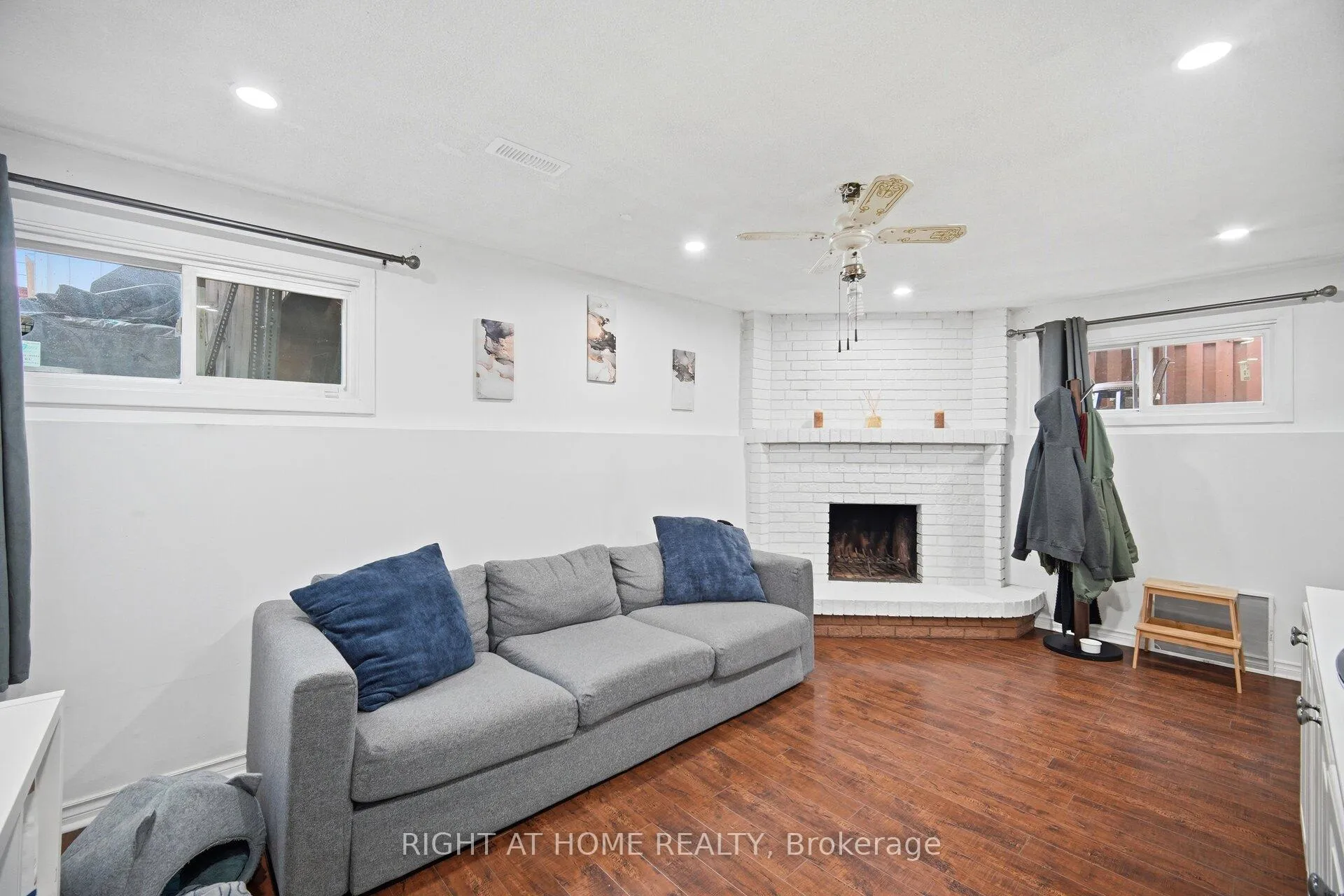 Photo 36 of 18 Mercedes Drive, Etobicoke, Mount Olive-Silverstone-Jamestown — HOMEH