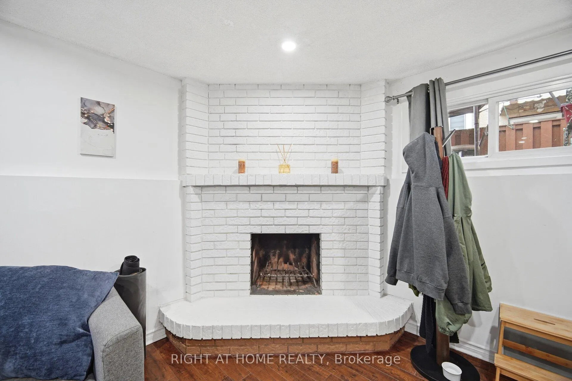 Photo 37 of 18 Mercedes Drive, Etobicoke, Mount Olive-Silverstone-Jamestown — HOMEH
