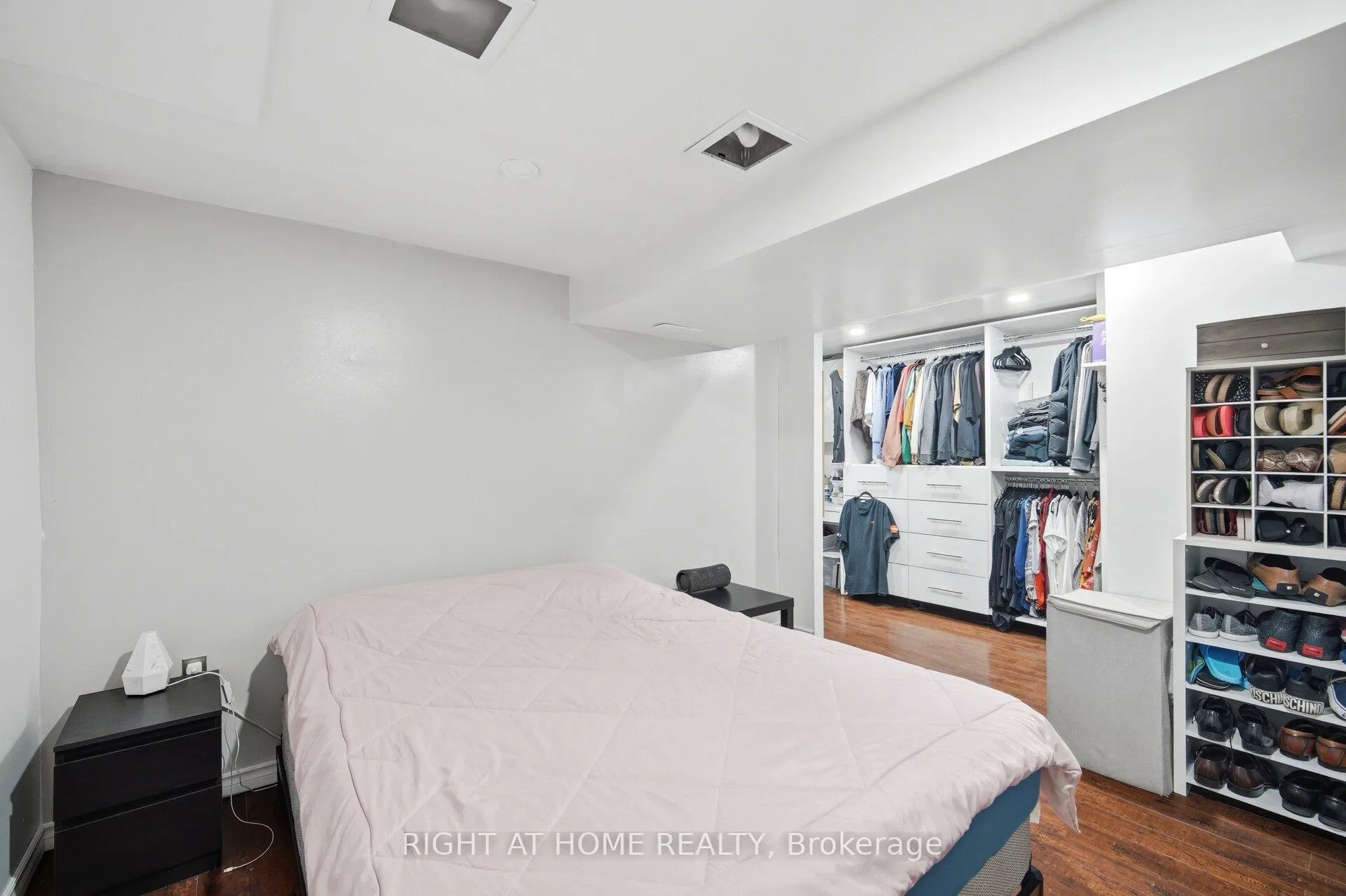 Photo 45 of 18 Mercedes Drive, Etobicoke, Mount Olive-Silverstone-Jamestown — HOMEH