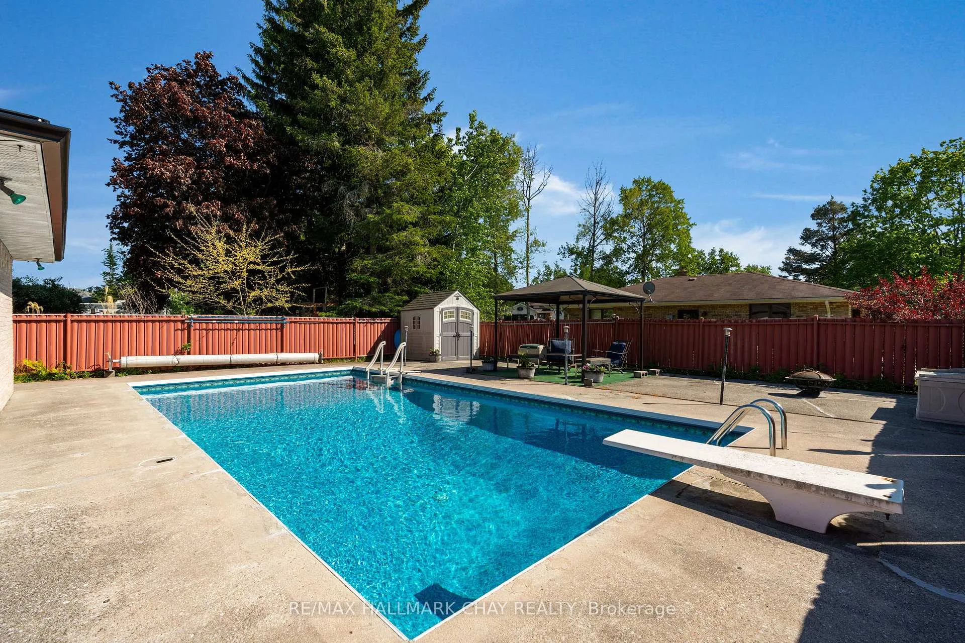 Photo 2 of 267 Eliza Street, Clearview, Stayner — HOMEH