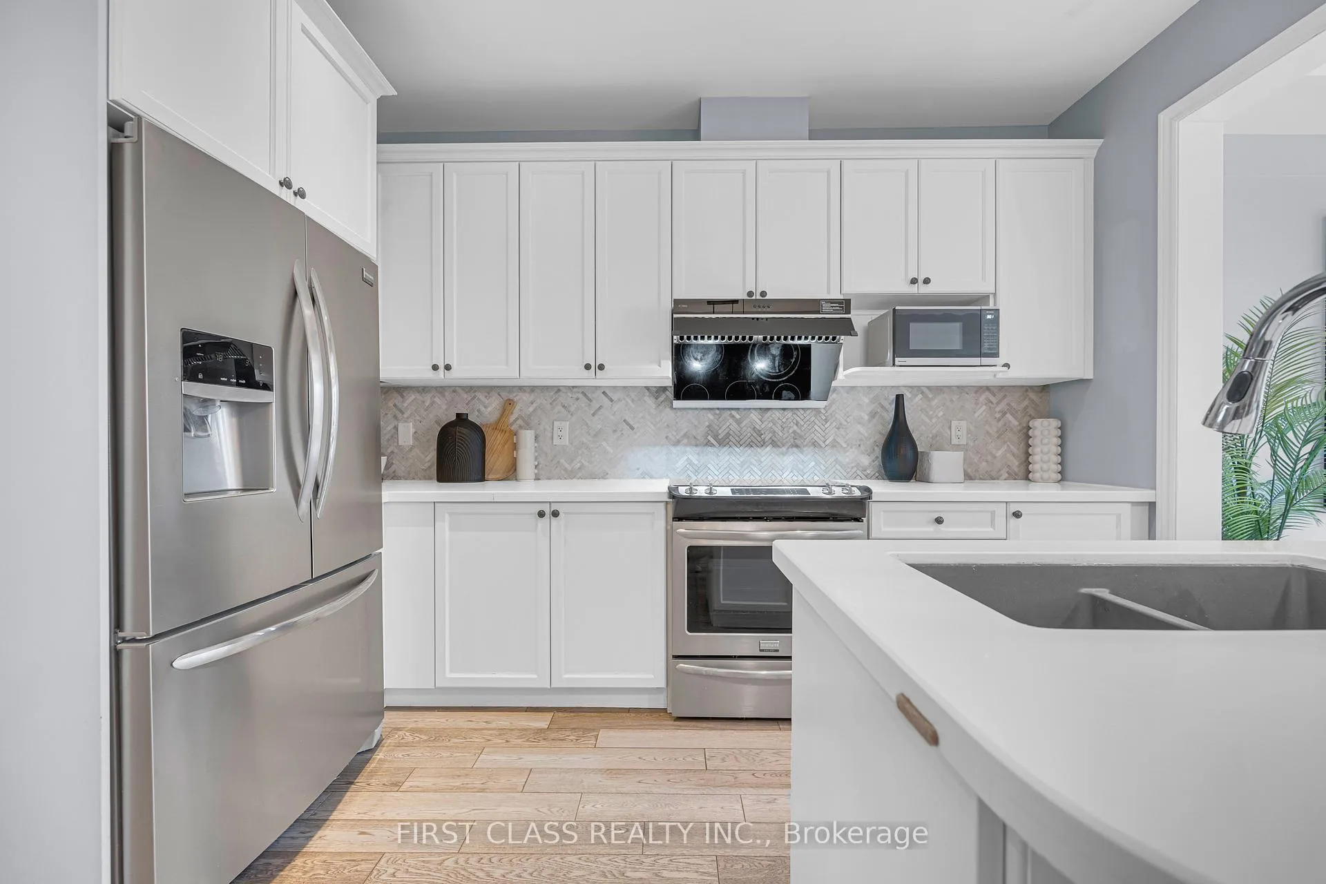 Photo 7 of 352 Leadwood Gate, Oakville, Glenorchy — HOMEH