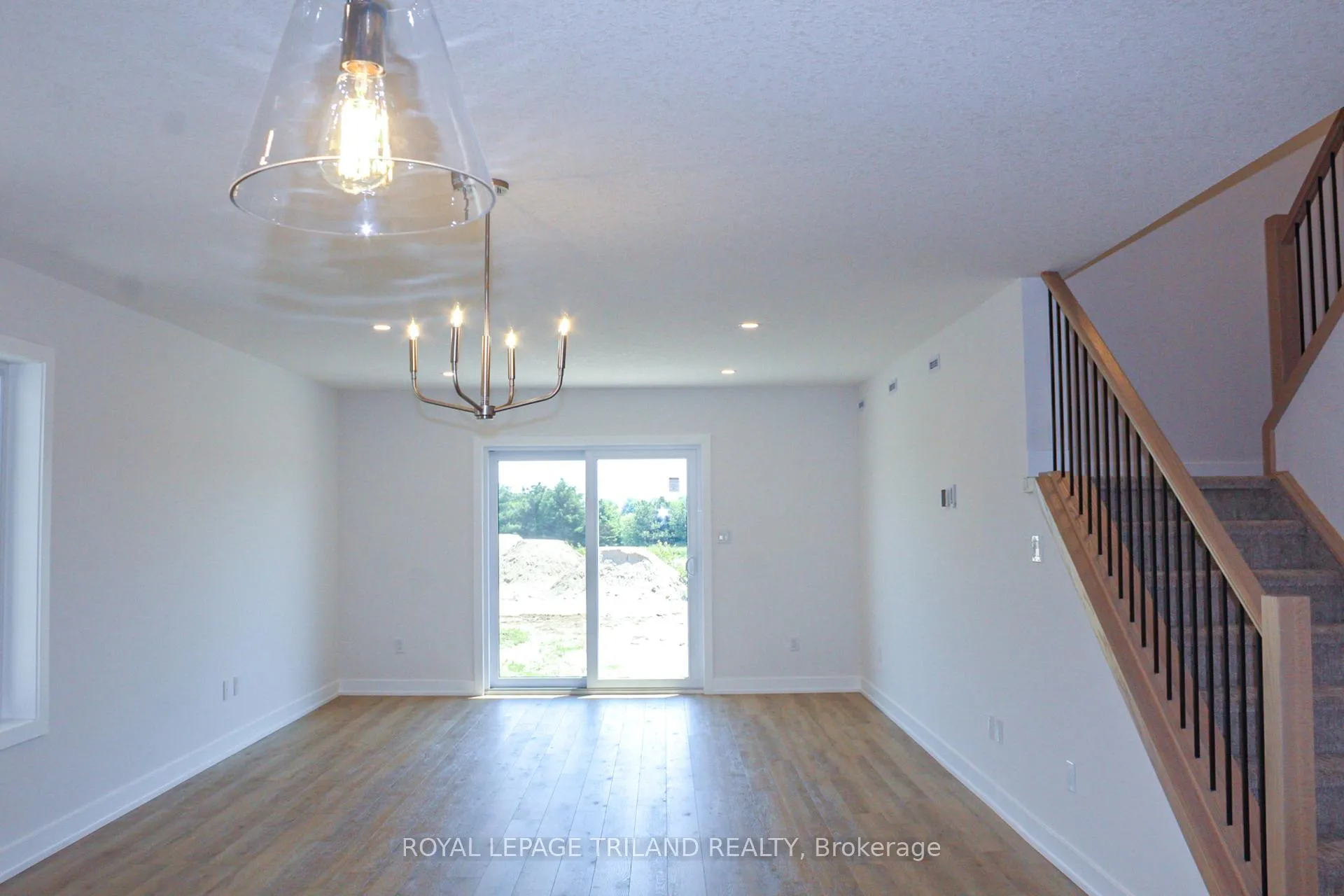 Photo 7 of 95 Styles Drive, St. Thomas — HOMEH
