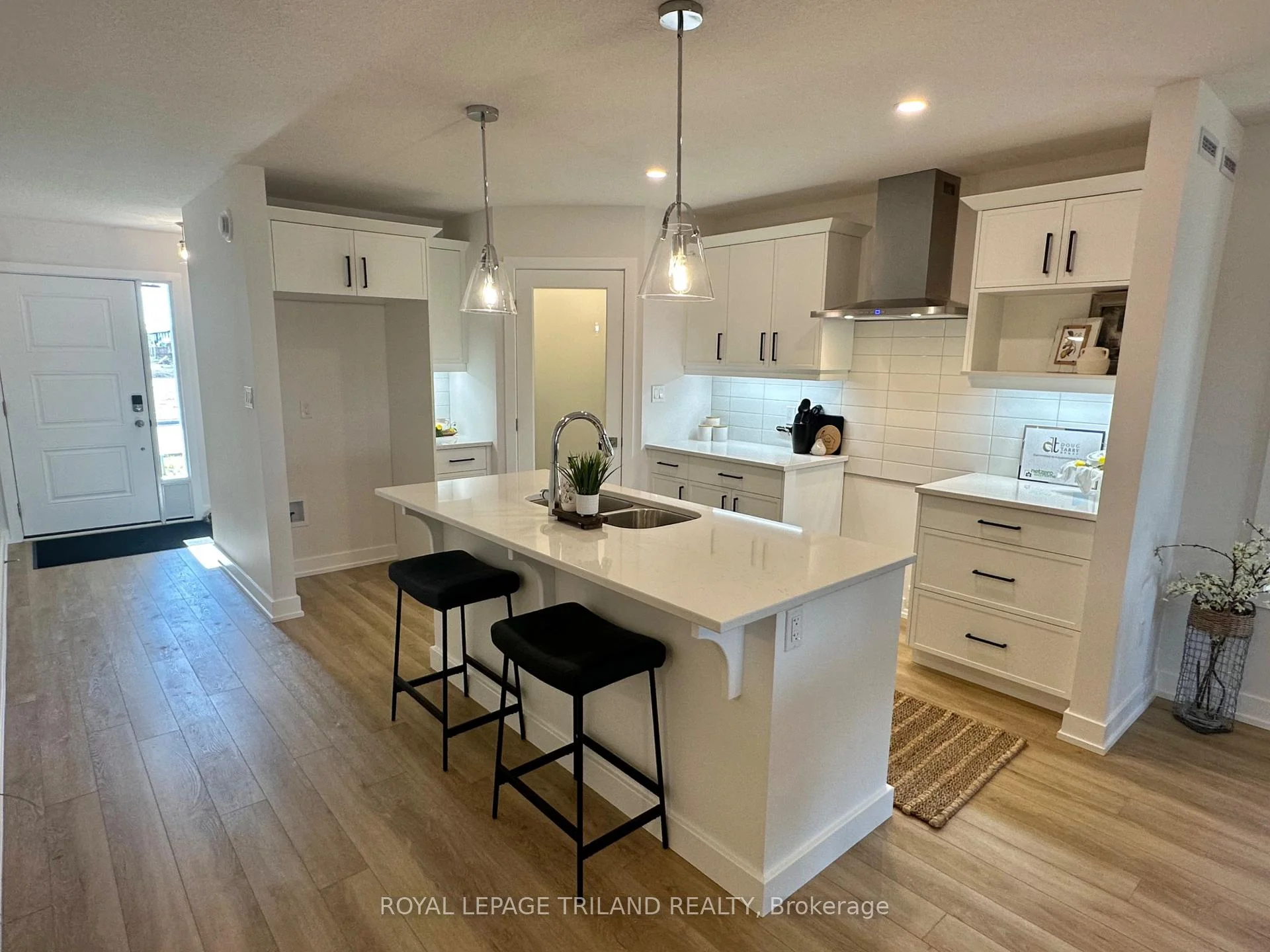 Photo 44 of 95 Styles Drive, St. Thomas — HOMEH