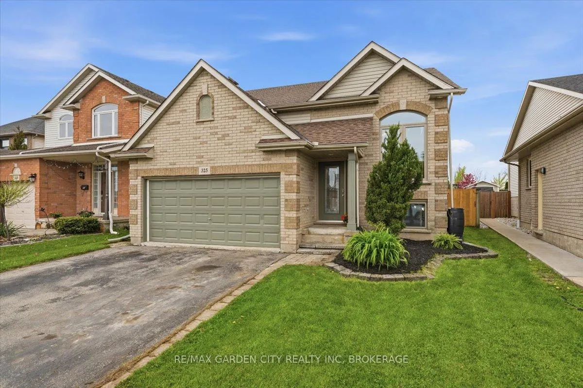 Photo 1 of 325 Winterberry Boulevard, Thorold, Confederation Heights — HOMEH